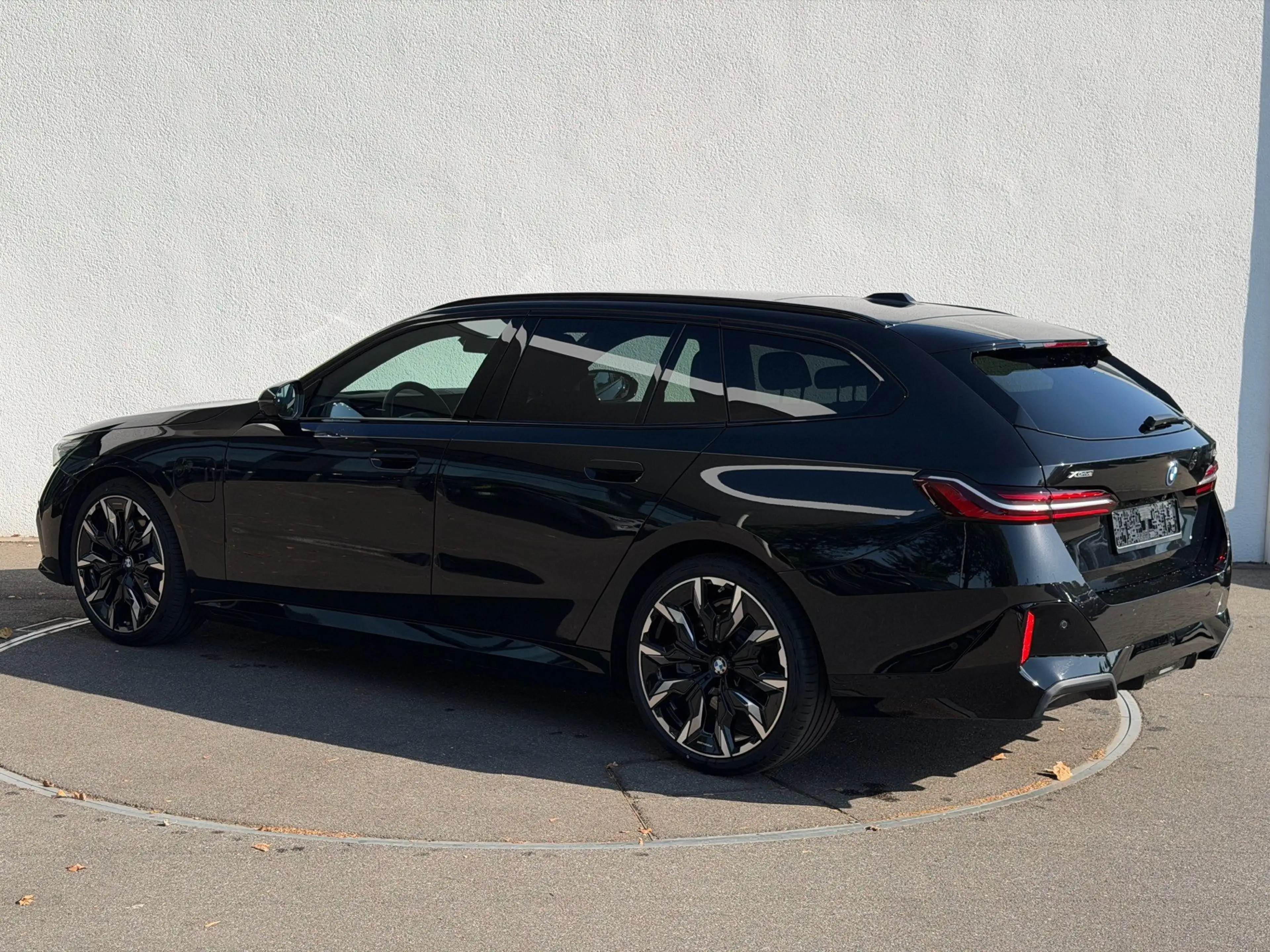 BMW 550 e xDrive Touring M SPORT+PA PROF+LM21+PANO — photo 8