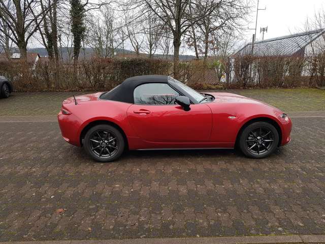 Imagine Mazda MX-5 MX-5 SKYACTIV-G 131 Exclusive-Line