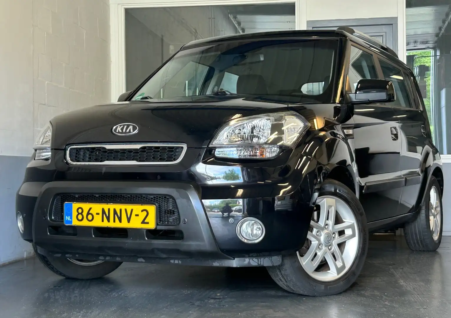 Kia Soul 1.6 X-tra|NweAPK|NAP|1eEig|Cruise|Airco| Zwart - 1