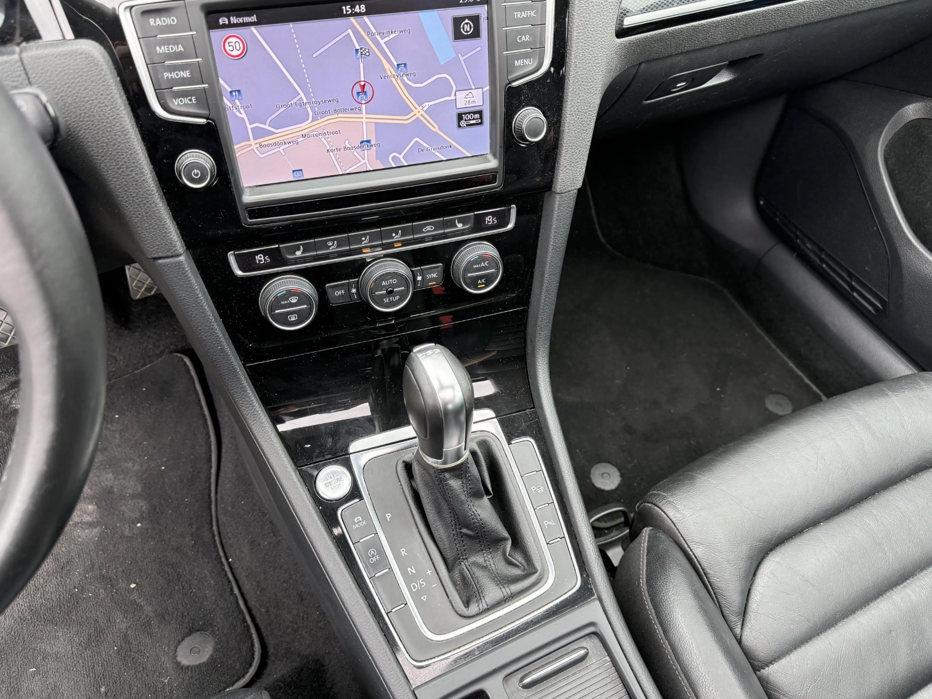 Volkswagen Golf 1.4 TSI ACT Highline Pano|Leder|ACC|Keyless|Camera — photo 10