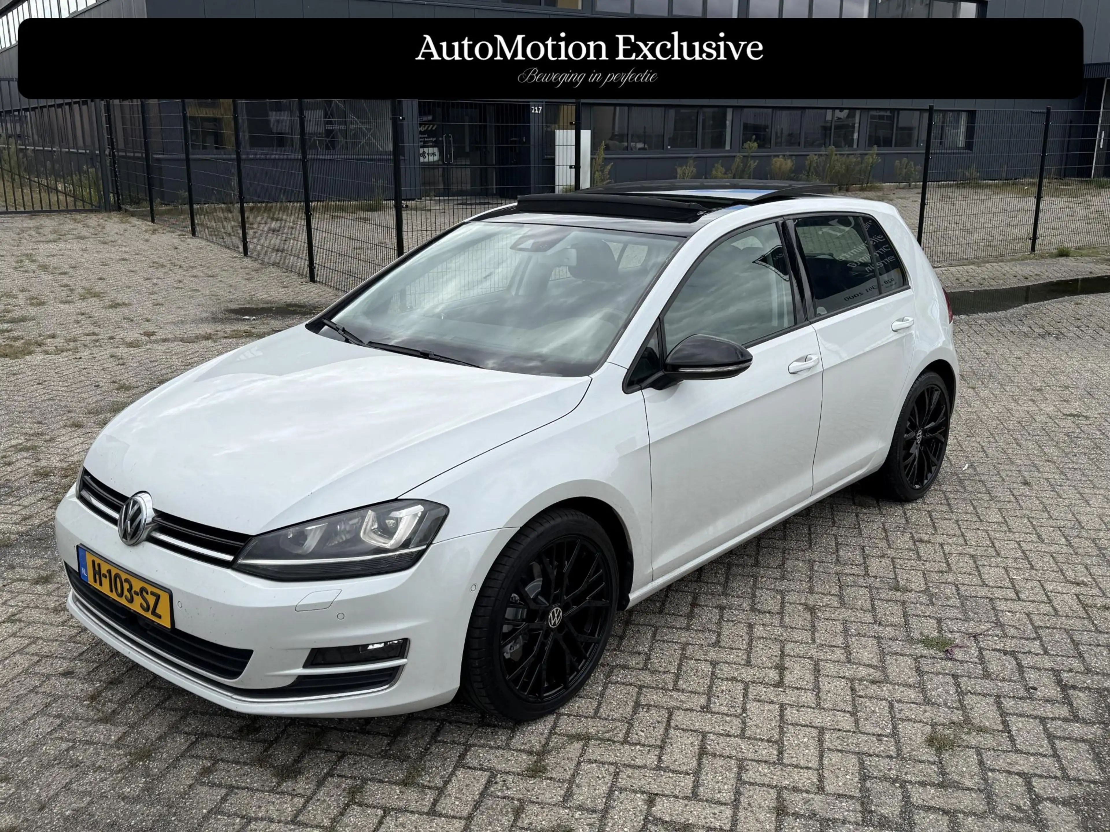 Volkswagen Golf 1.4 TSI ACT Highline Pano|Leder|ACC|Keyless|Camera