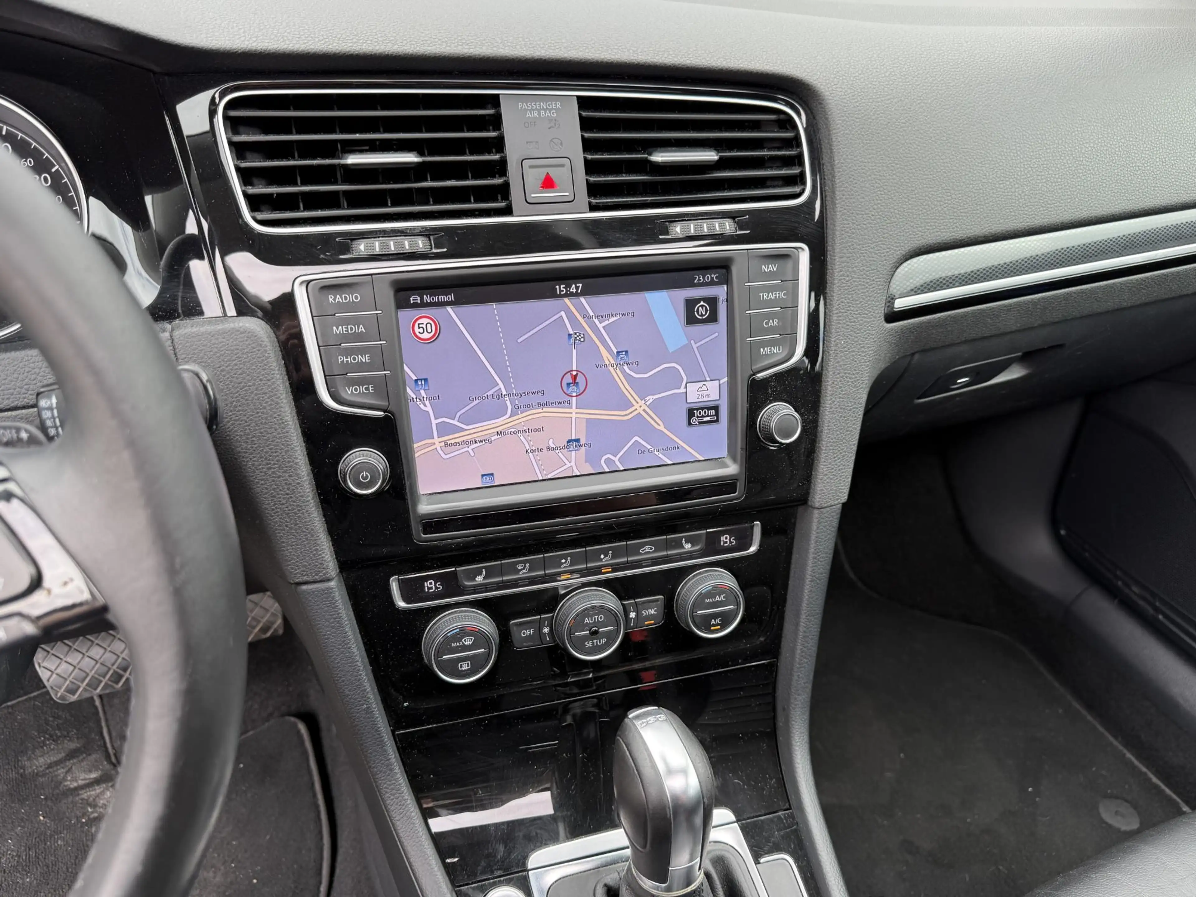 Volkswagen Golf 1.4 TSI ACT Highline Pano|Leder|ACC|Keyless|Camera — photo 9