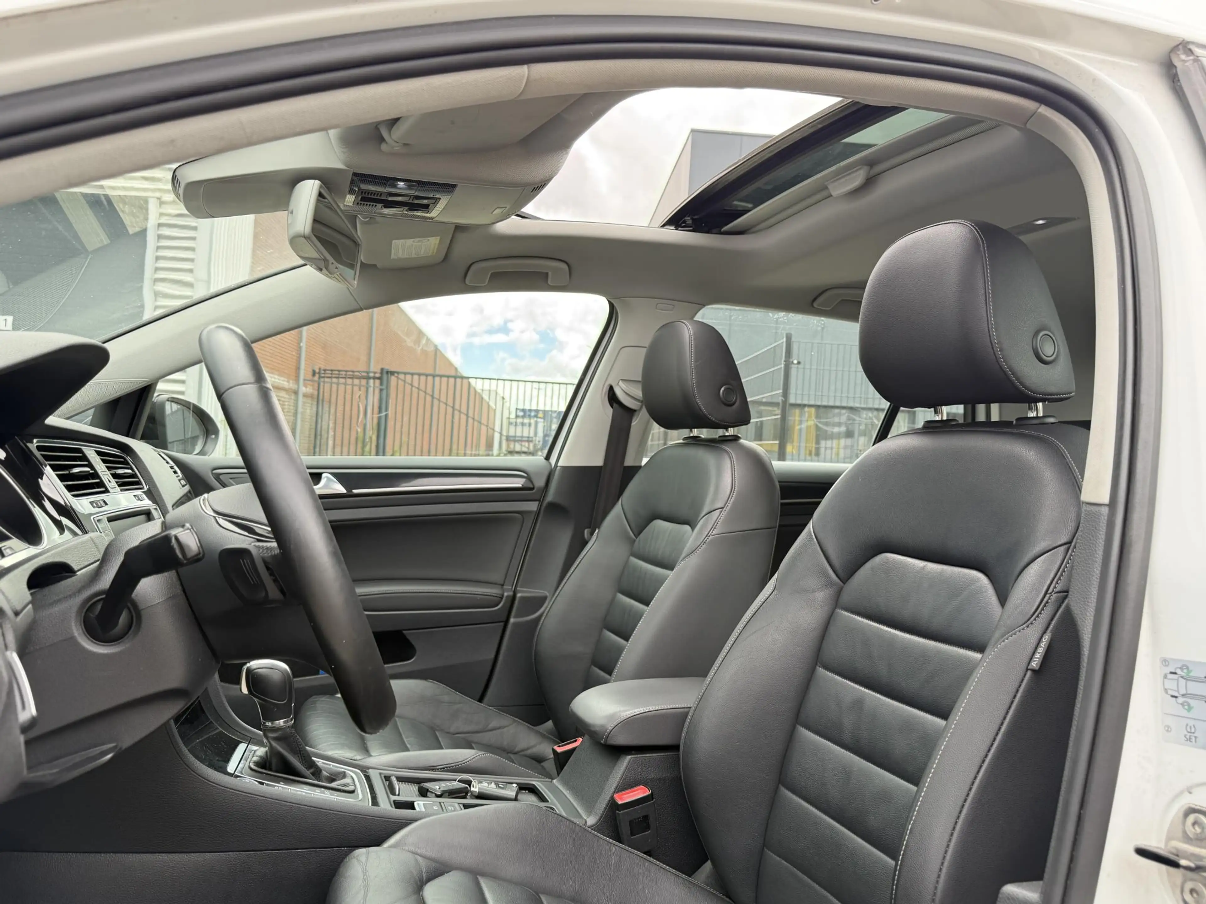 Volkswagen Golf 1.4 TSI ACT Highline Pano|Leder|ACC|Keyless|Camera — photo 4