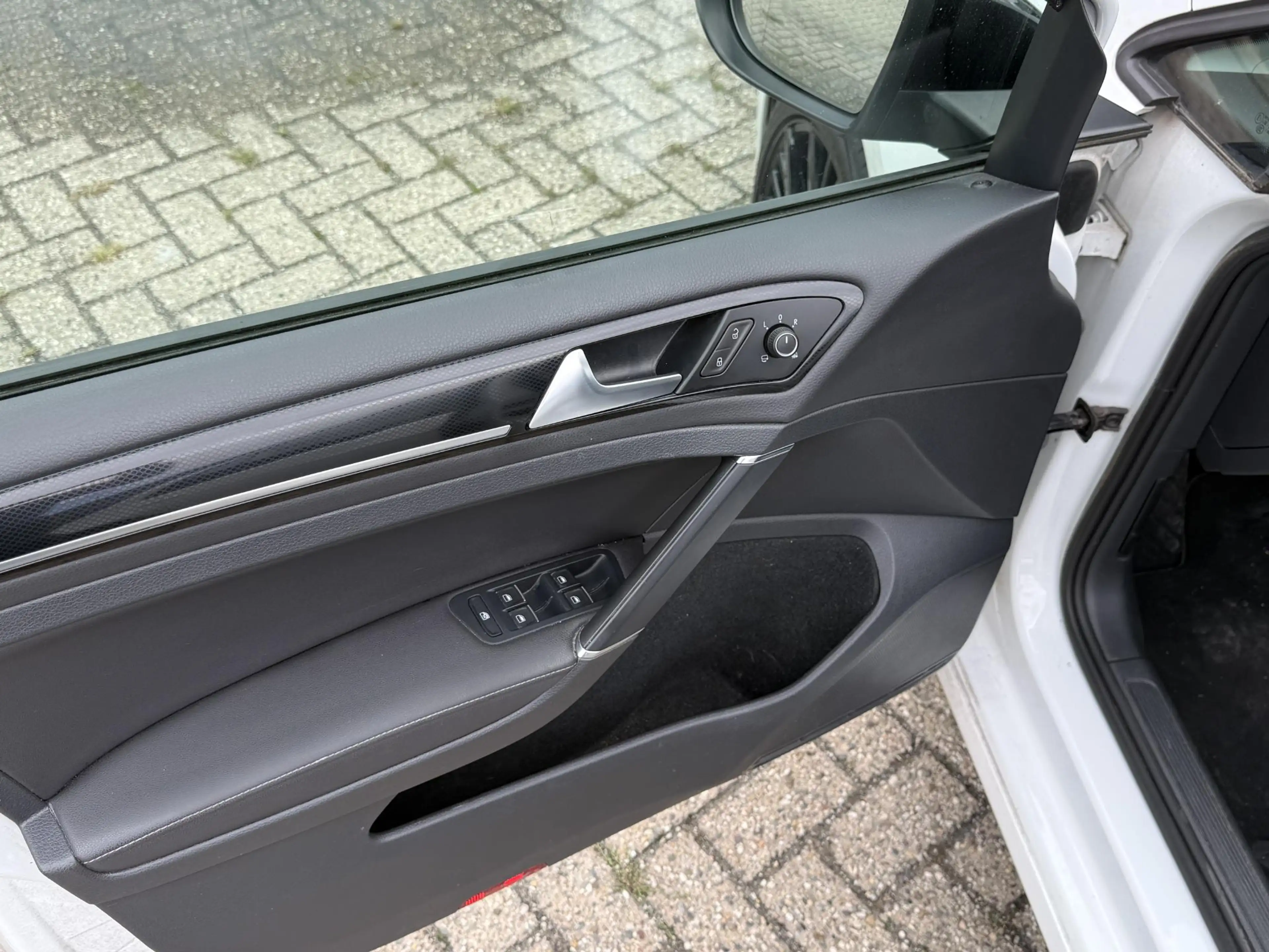 Volkswagen Golf 1.4 TSI ACT Highline Pano|Leder|ACC|Keyless|Camera — photo 6