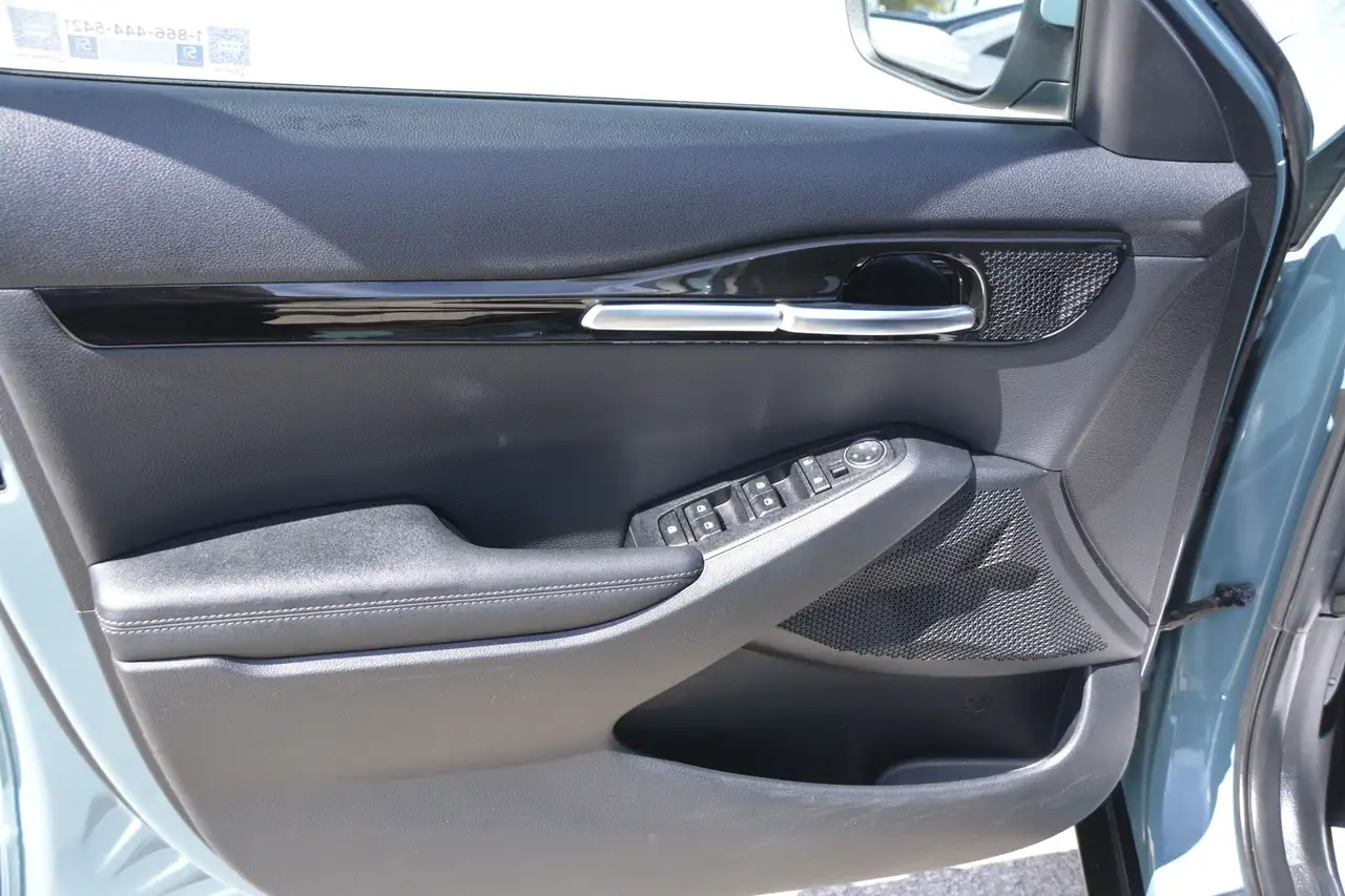 Kia Seltos снимка Kia Seltos