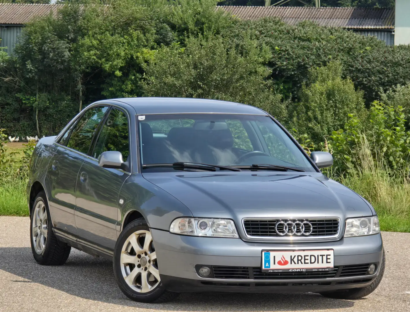 Audi A4 1,9 TDI Top* Kredit* Klima* Neues Pickerl* Grau - 2