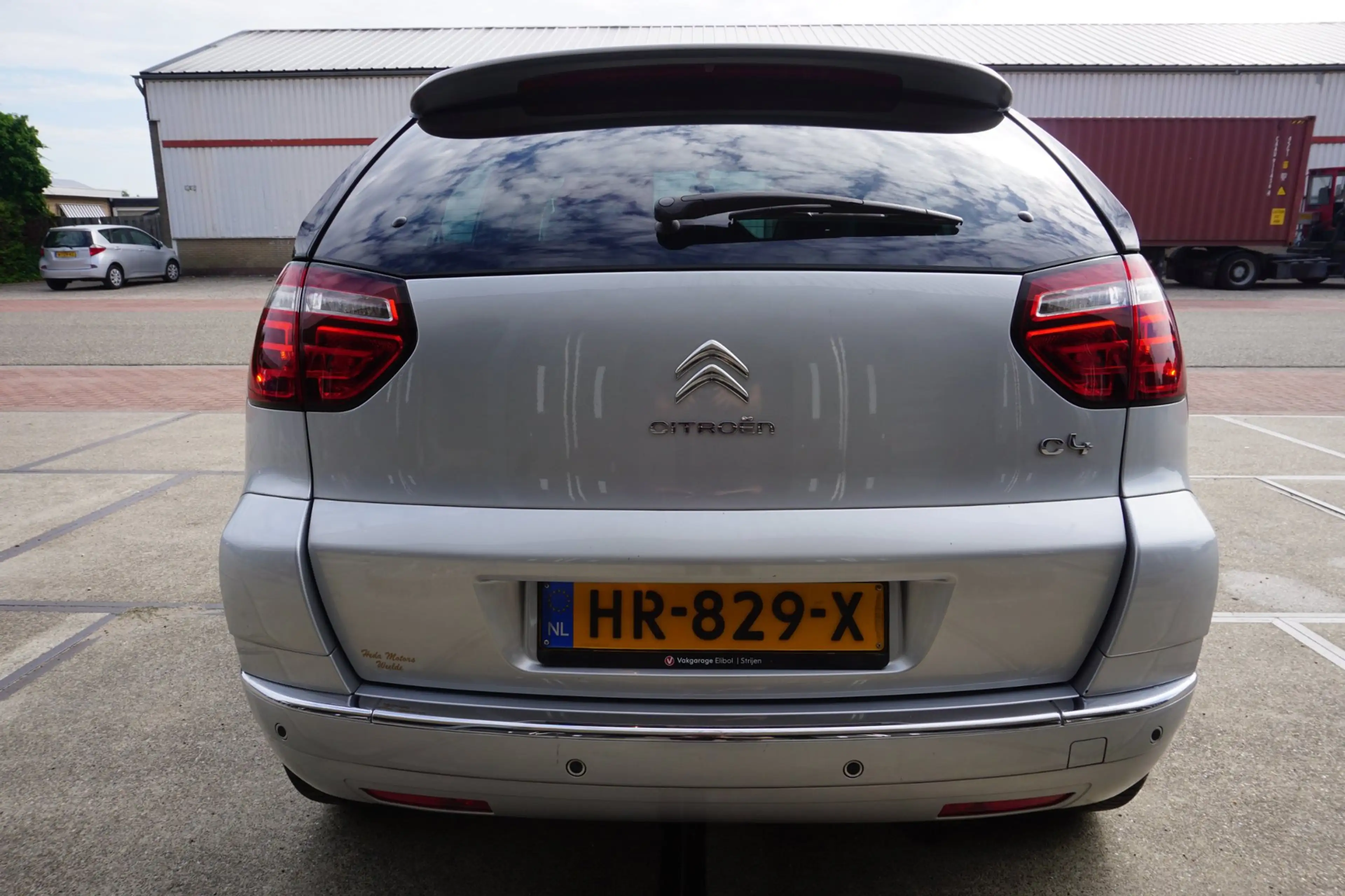 Citroen C4 Picasso 2.0 HDi Exclusive EGS — photo 32