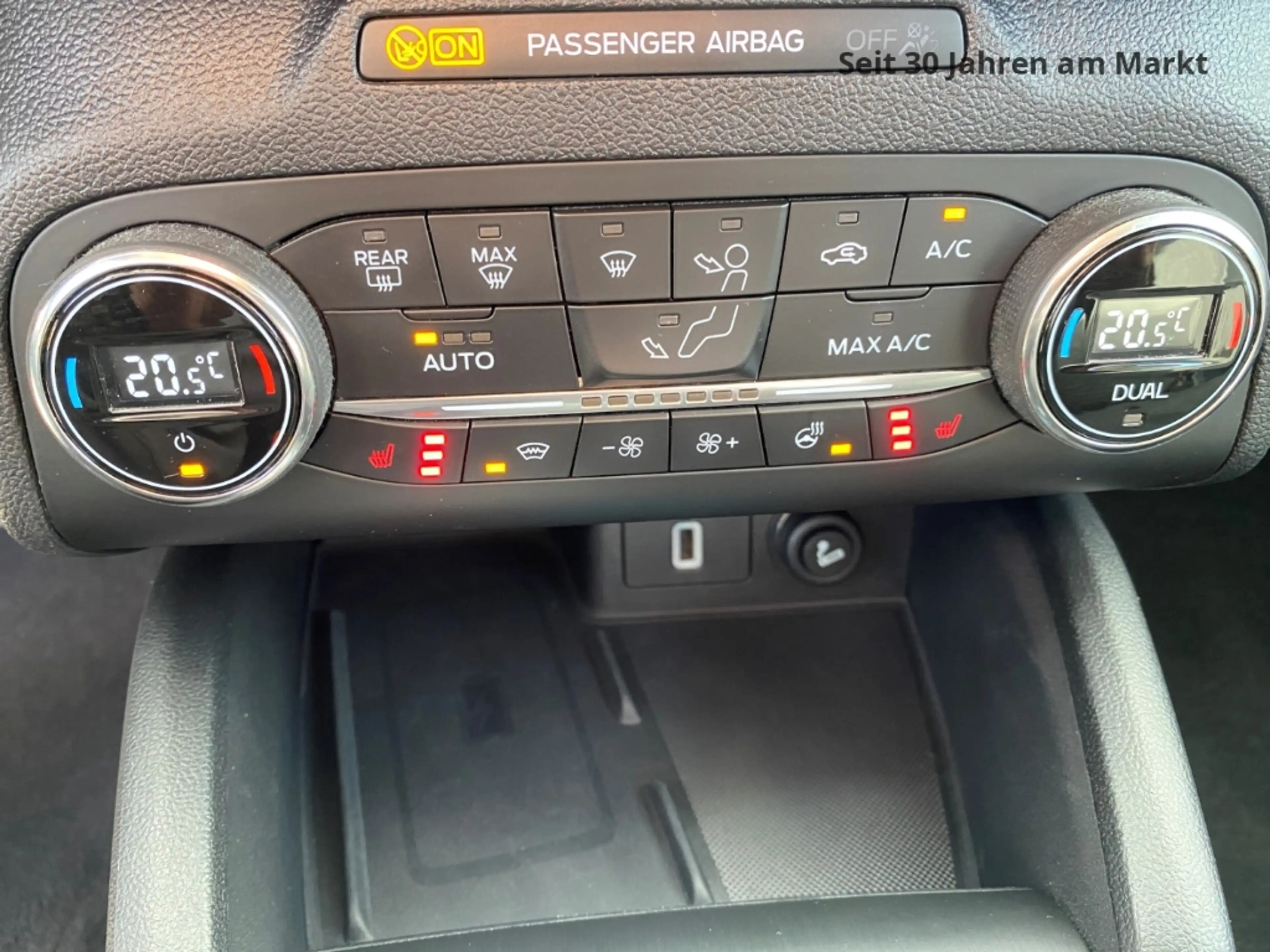 Ford Focus Turnier Aktive,Titanium,LED,Head Up,SH,Kamera,PDC, — photo 15