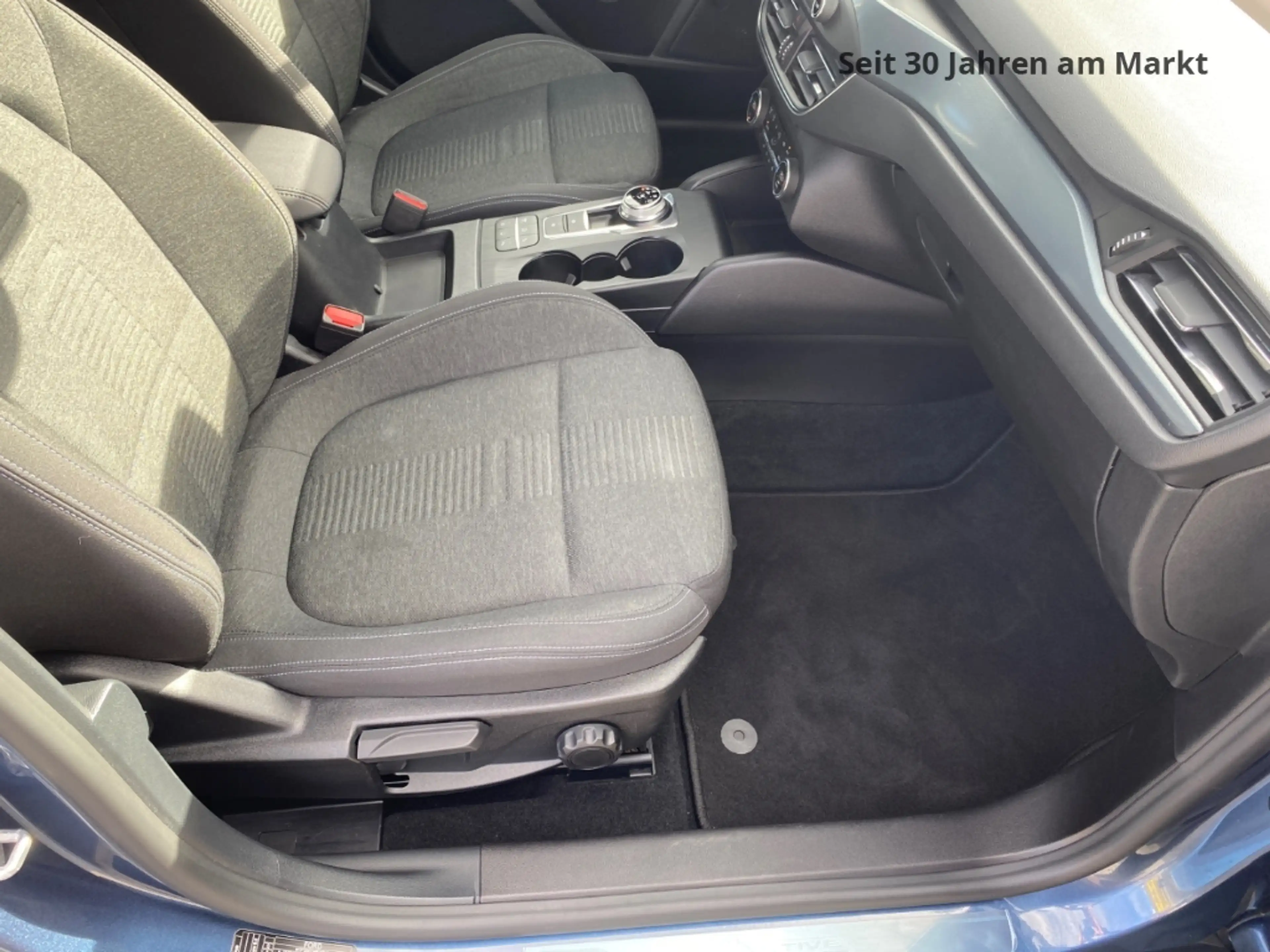 Ford Focus Turnier Aktive,Titanium,LED,Head Up,SH,Kamera,PDC, — photo 11