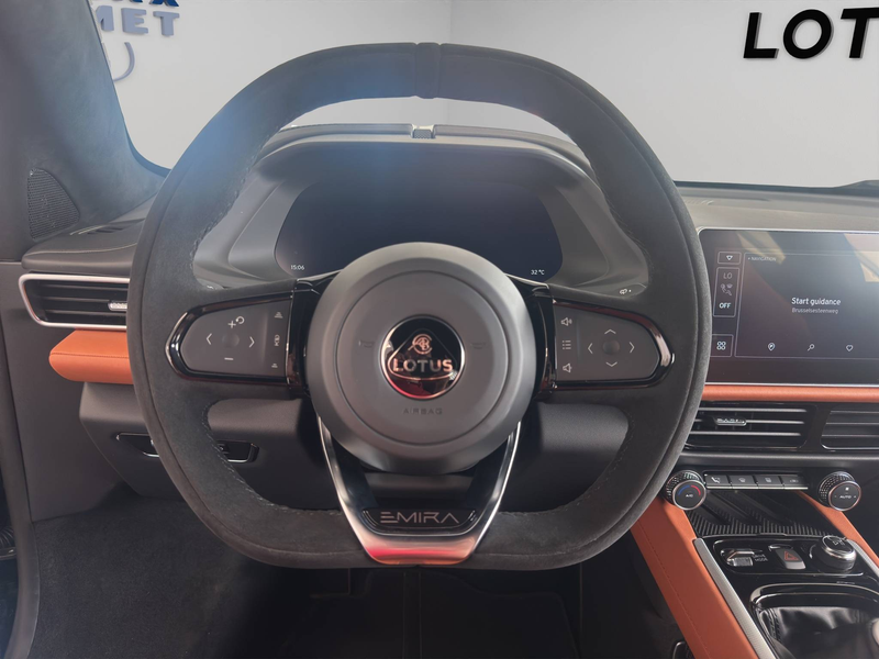 Lotus Emira Emira V6 SE — photo 13