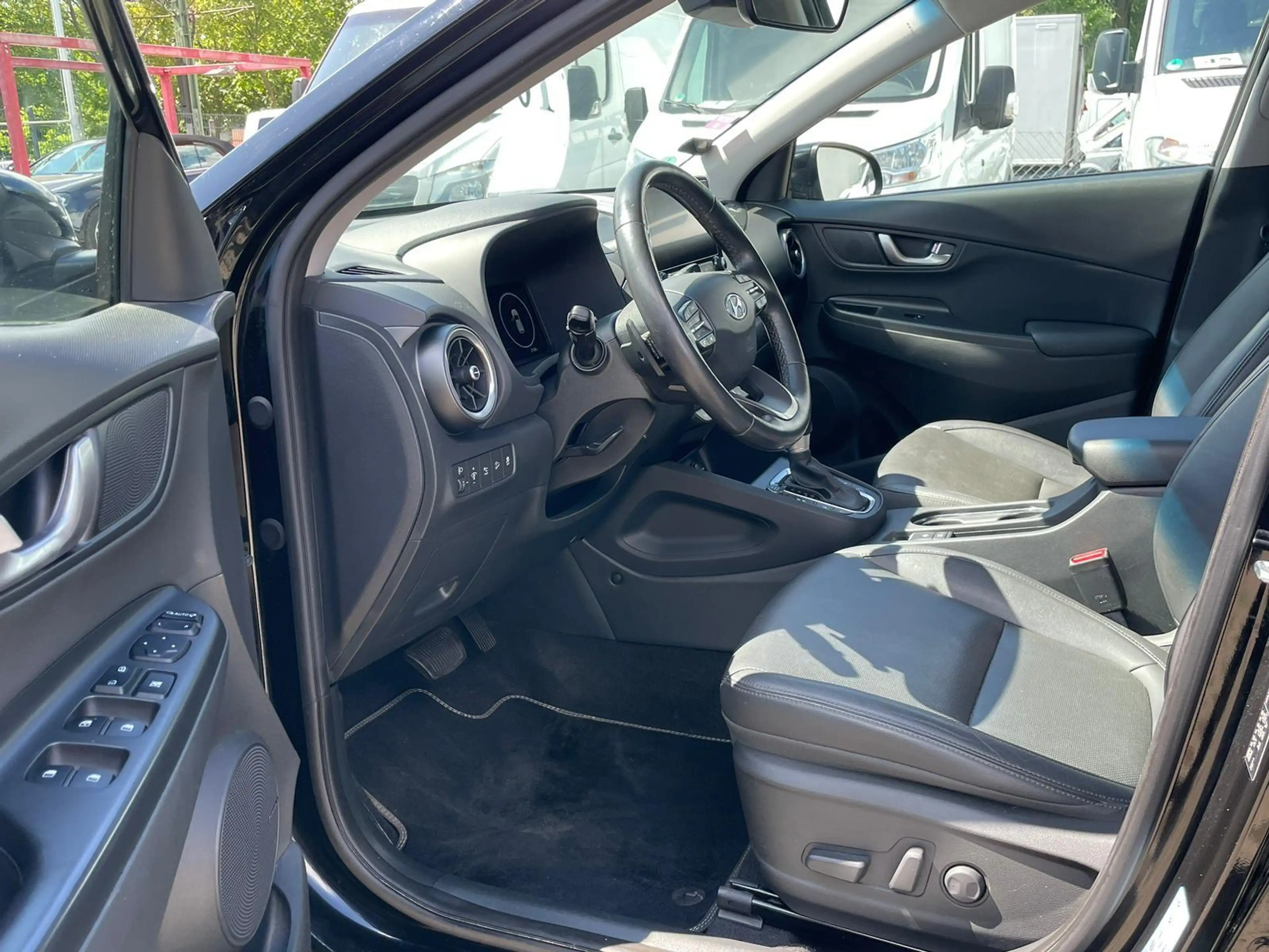 Hyundai KONA 1.6 GDI//Aut.// 146 kW!!!!//Vollausstattung — photo 13