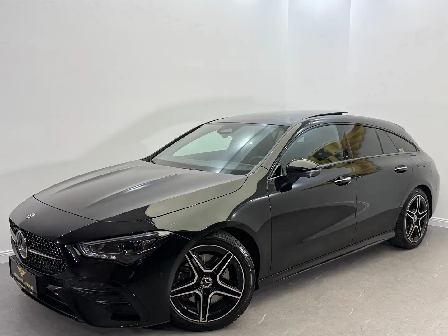 Mercedes-Benz CLA 200 200 SHOOTING BRAKE//FACELIFT//AMG LINE//PANO// Schwarz - 2