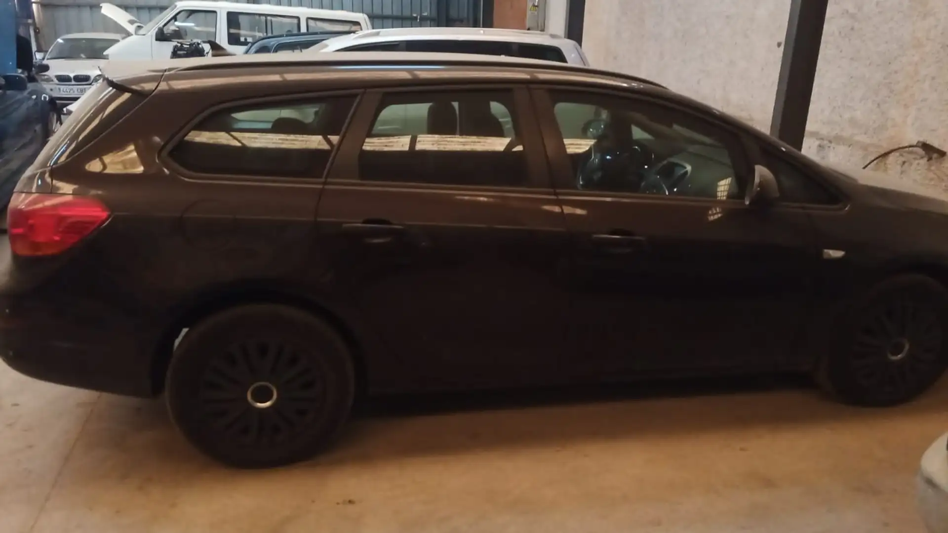 Opel Astra Astra ST 1.7CDTi Sport S/S 130 Sport Marrón - 2