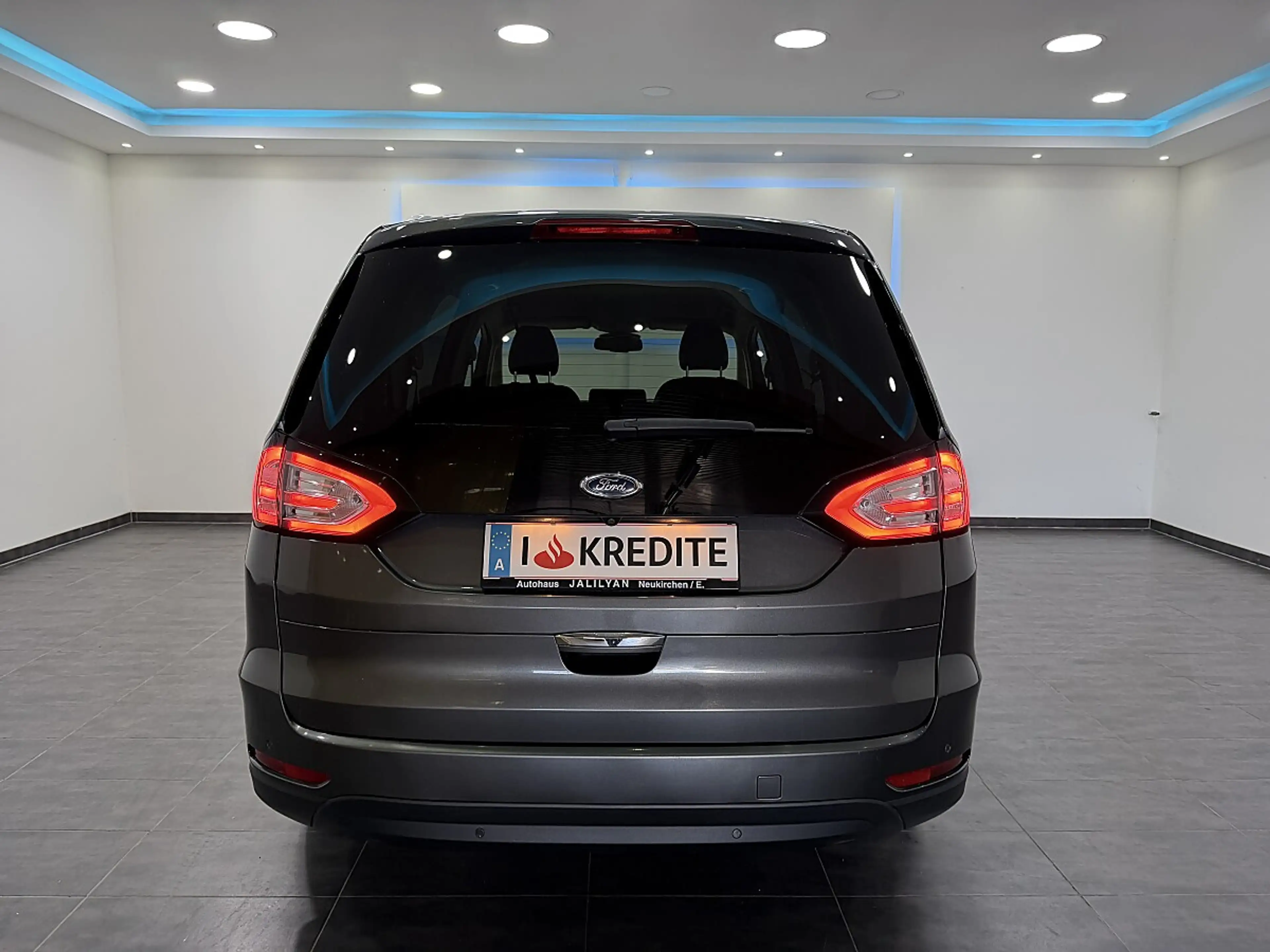 Ford Galaxy 2,0 TDCi AWD Titanium Start/Stop Powershift,AHK... — photo 10