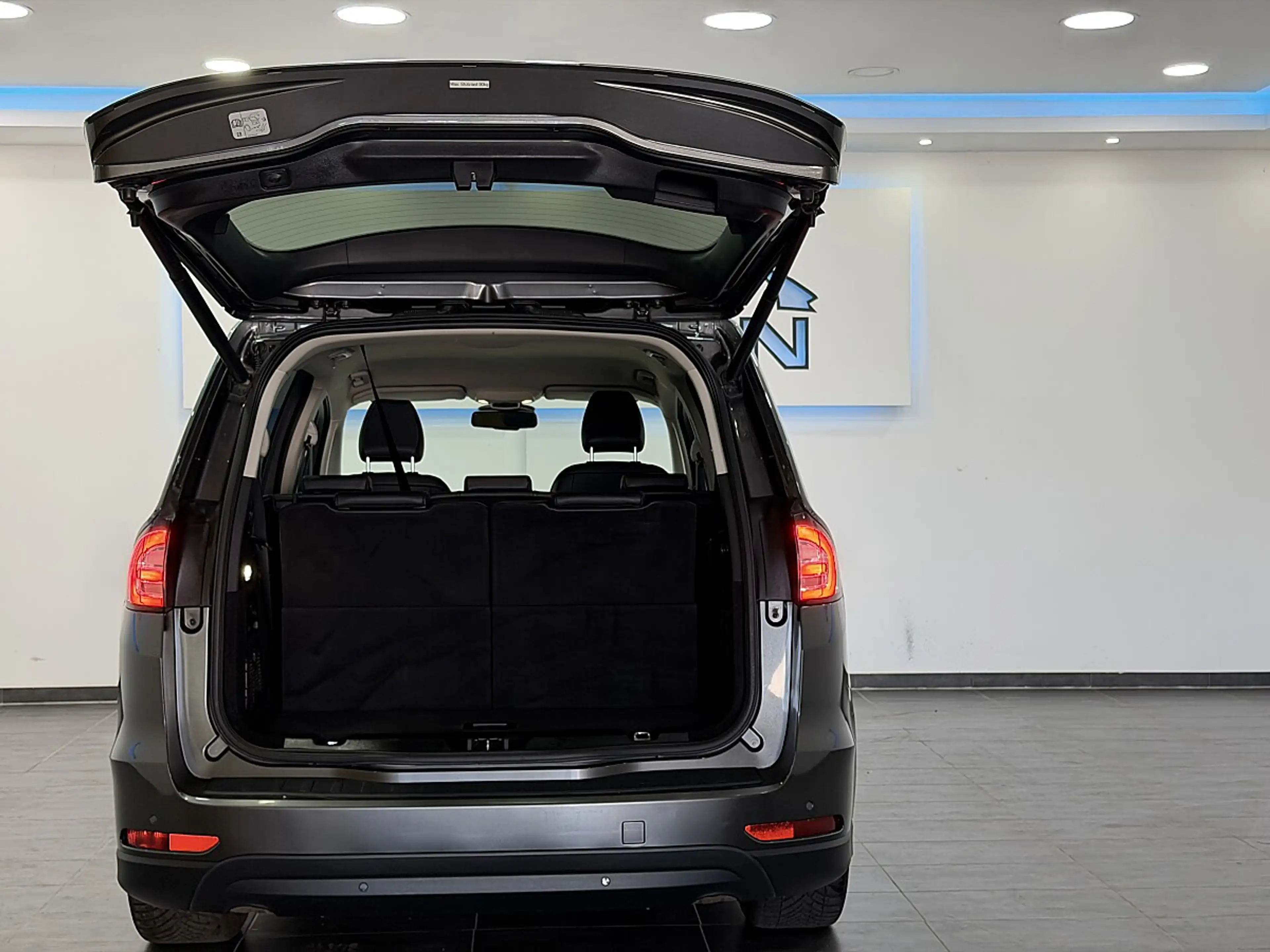 Ford Galaxy 2,0 TDCi AWD Titanium Start/Stop Powershift,AHK... — photo 13
