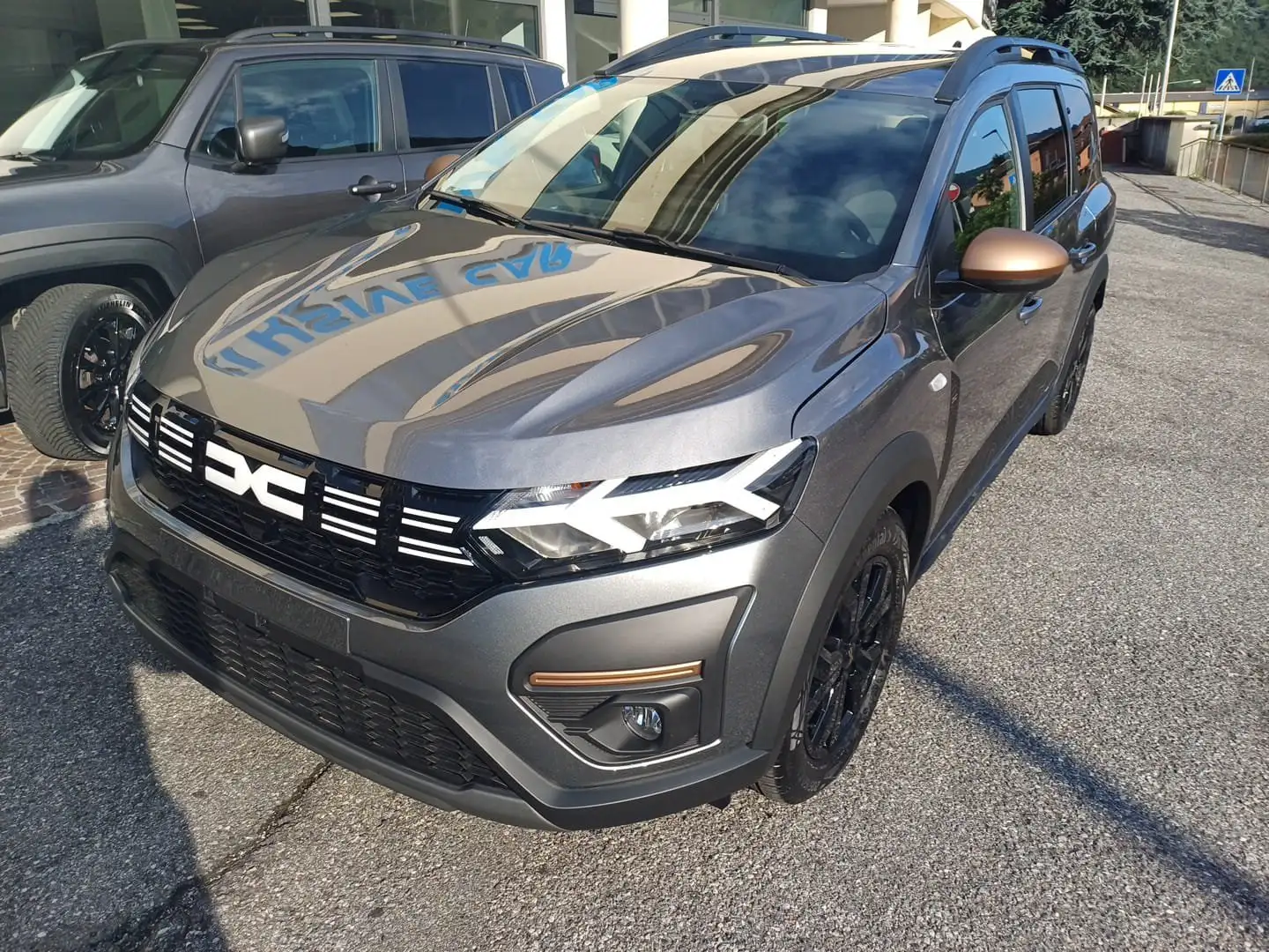 Dacia Jogger 1.6 hybrid Extreme 140cv 7p. Grigio - 2