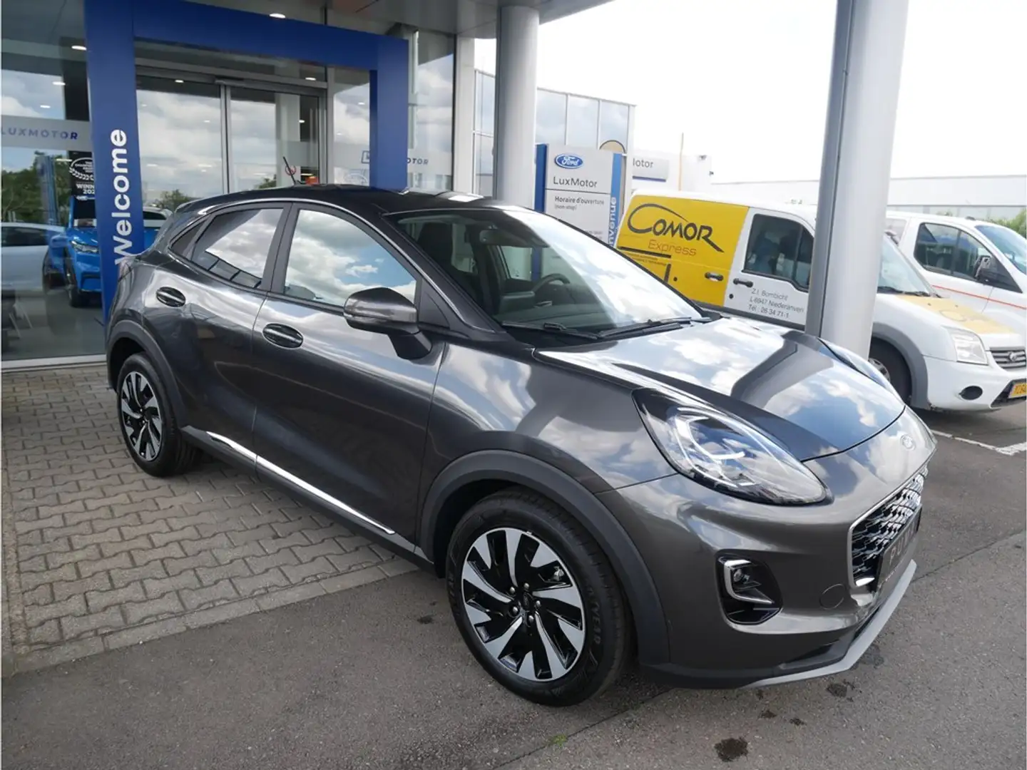 Ford Puma Titanium 1.0i EcoBoost mHEV 125ps / 92kW M6 Gris - 2