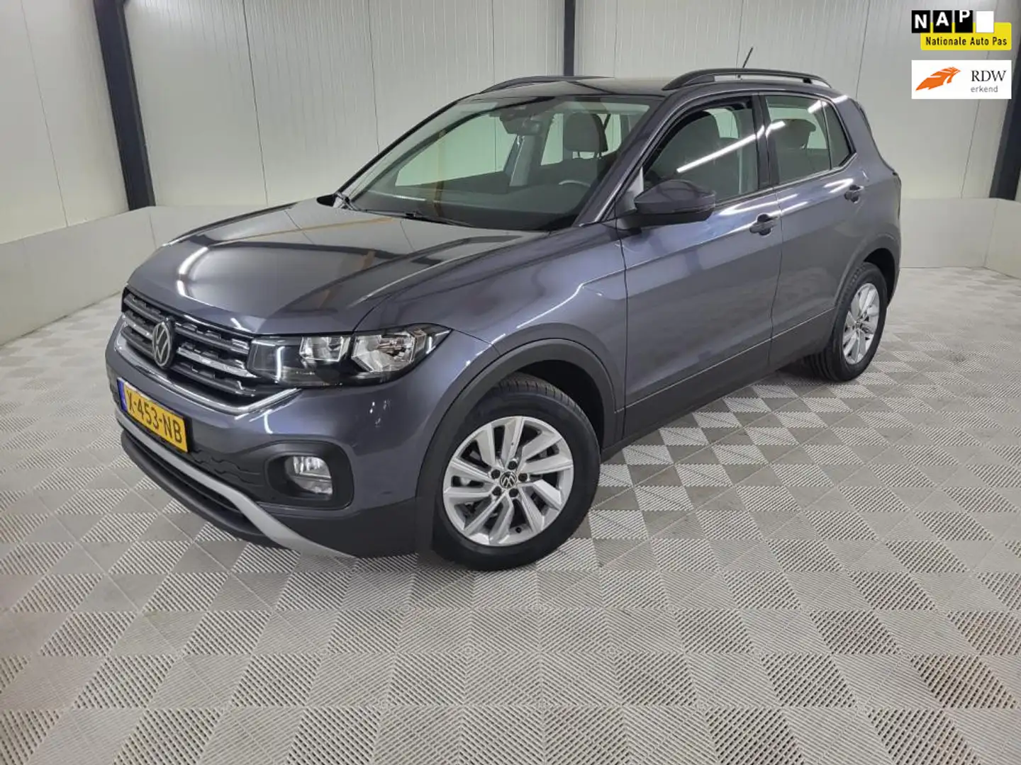 Volkswagen T-Cross 1.0 TSI Life Gris - 1