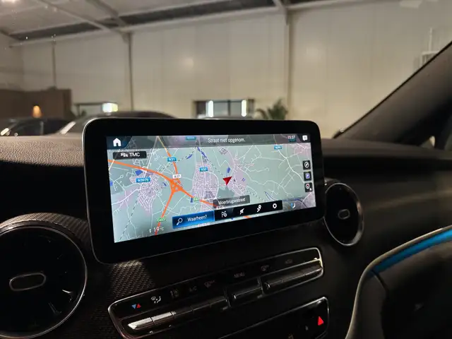 Mercedes-Benz V 300 view 15