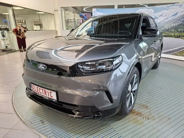 Ford Capri 77 kWh Extended Range RWD