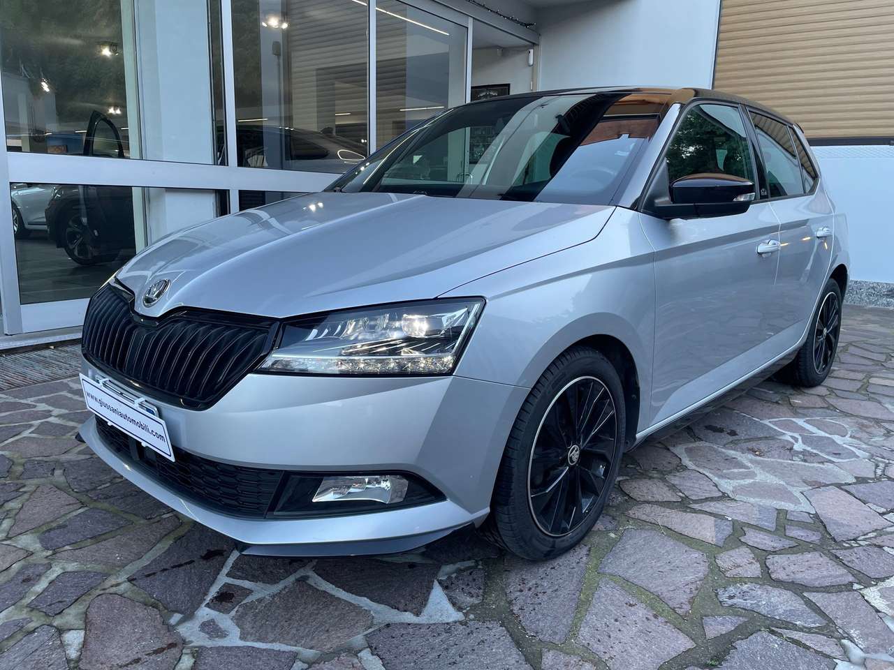 Skoda Fabia Berlina 1.0 mpi Twin Color Monte Carlo 75cv my19
