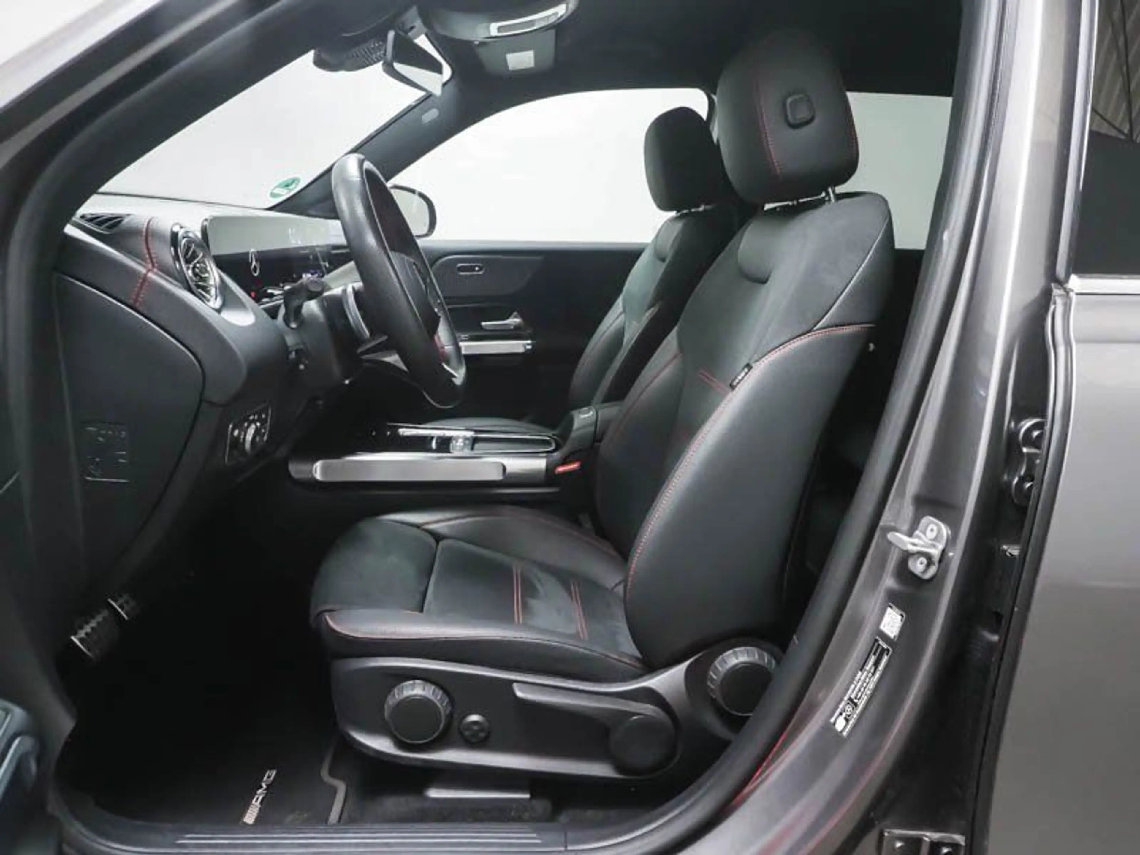 Mercedes-Benz EQB 350 4M AMG+AHK+FAHRASSI+360°+WI-PAKET+DISTR+ — photo 8