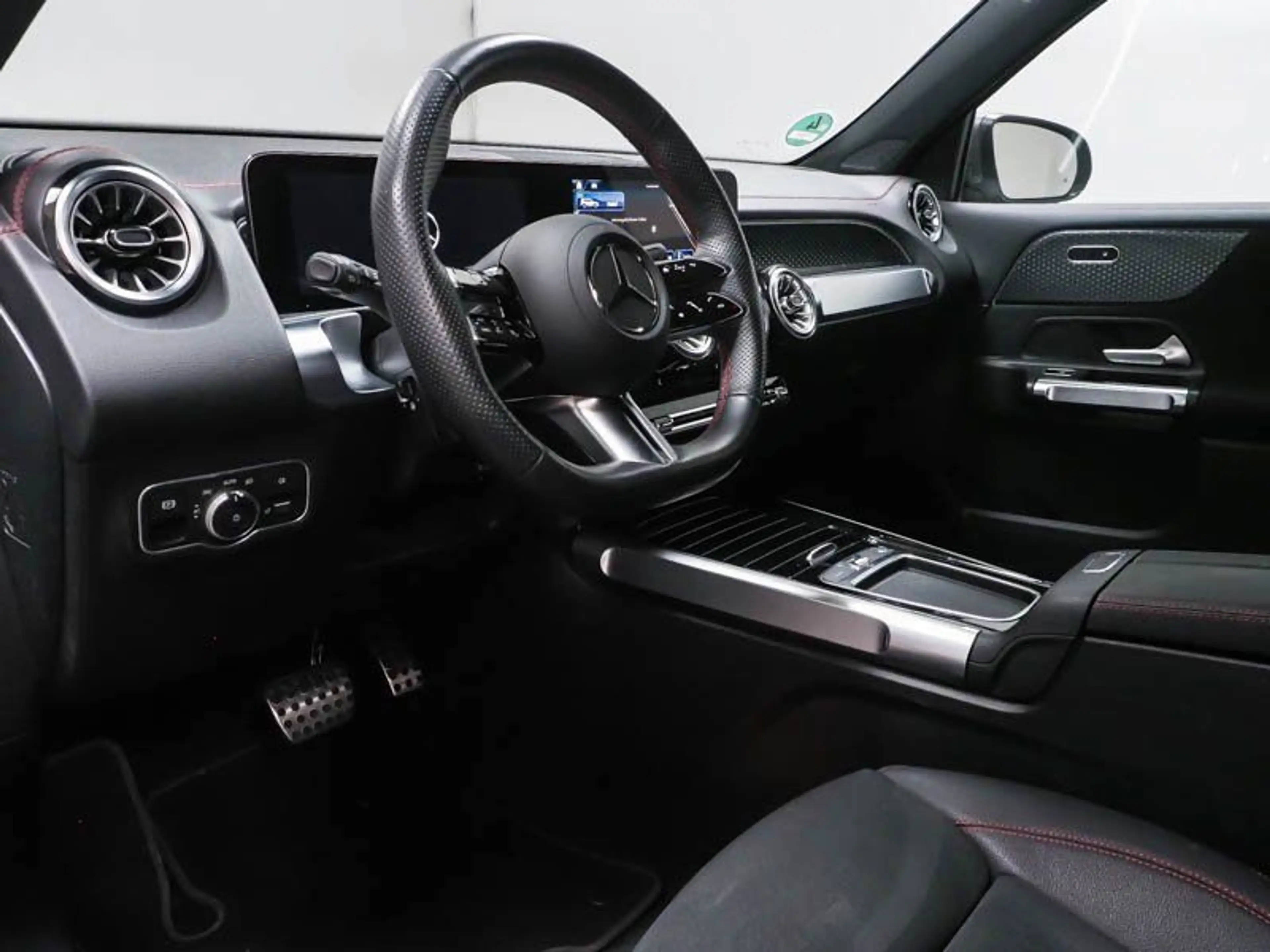 Mercedes-Benz EQB 350 4M AMG+AHK+FAHRASSI+360°+WI-PAKET+DISTR+ — photo 6