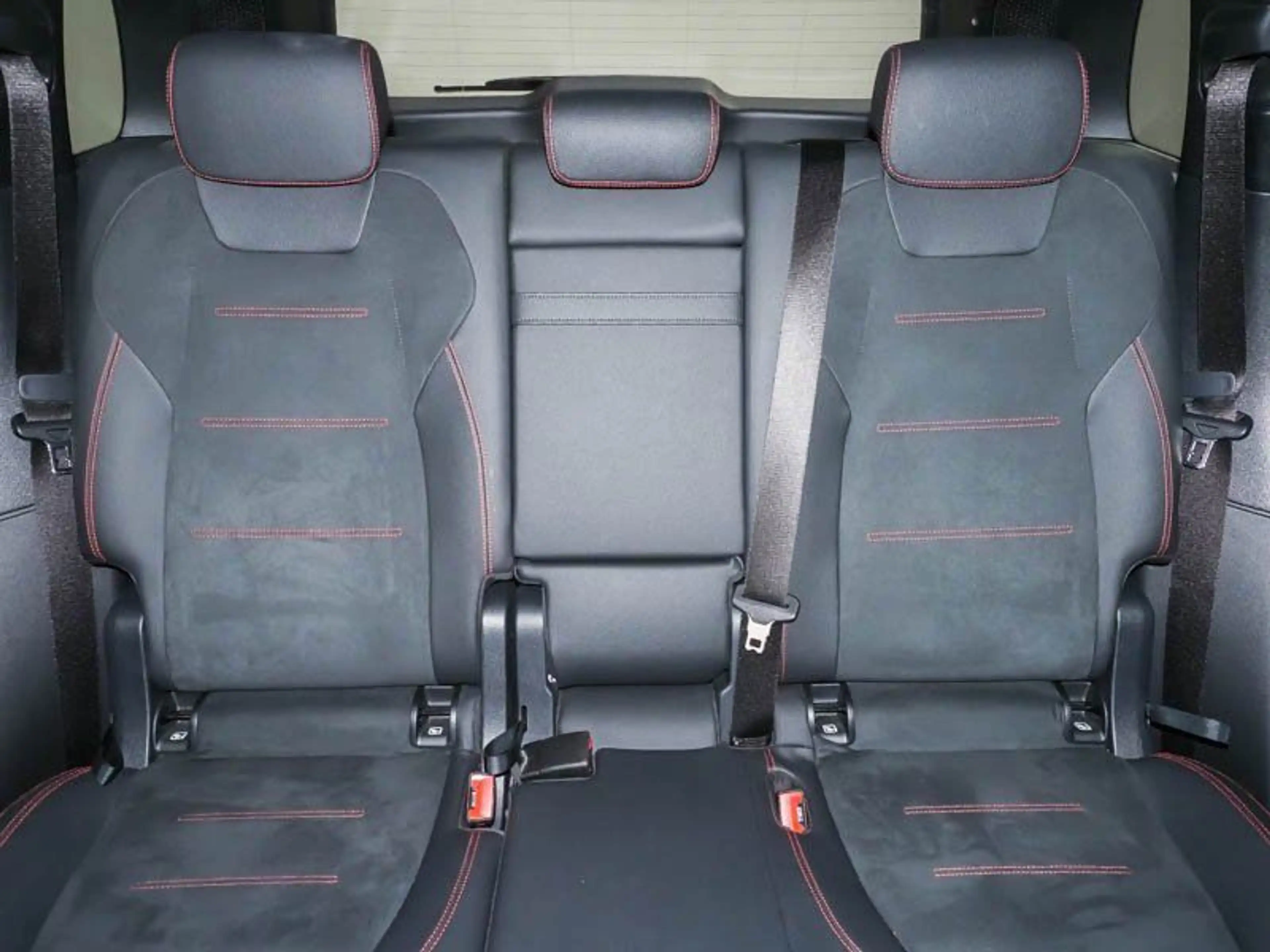Mercedes-Benz EQB 350 4M AMG+AHK+FAHRASSI+360°+WI-PAKET+DISTR+ — photo 9