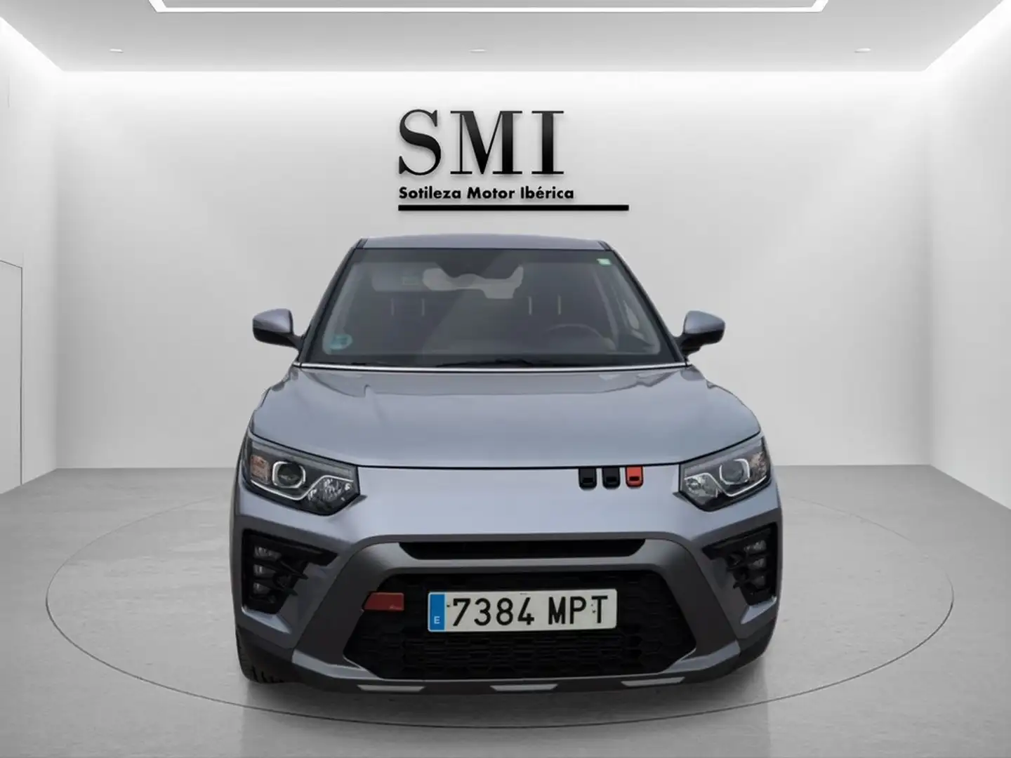 SsangYong Tivoli G15 Line LP 4x2 Blanco - 2