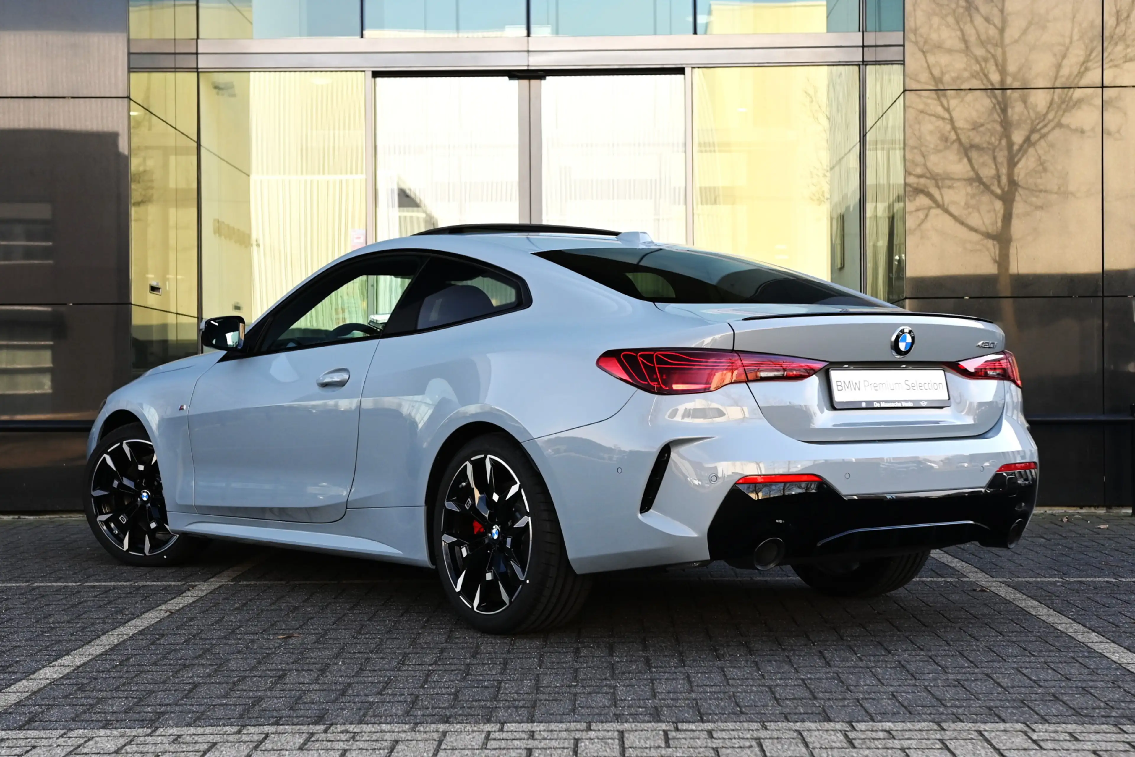 BMW 420 4 Serie Coupé 420i M Sport Automaat / Schuif-kante — photo 2