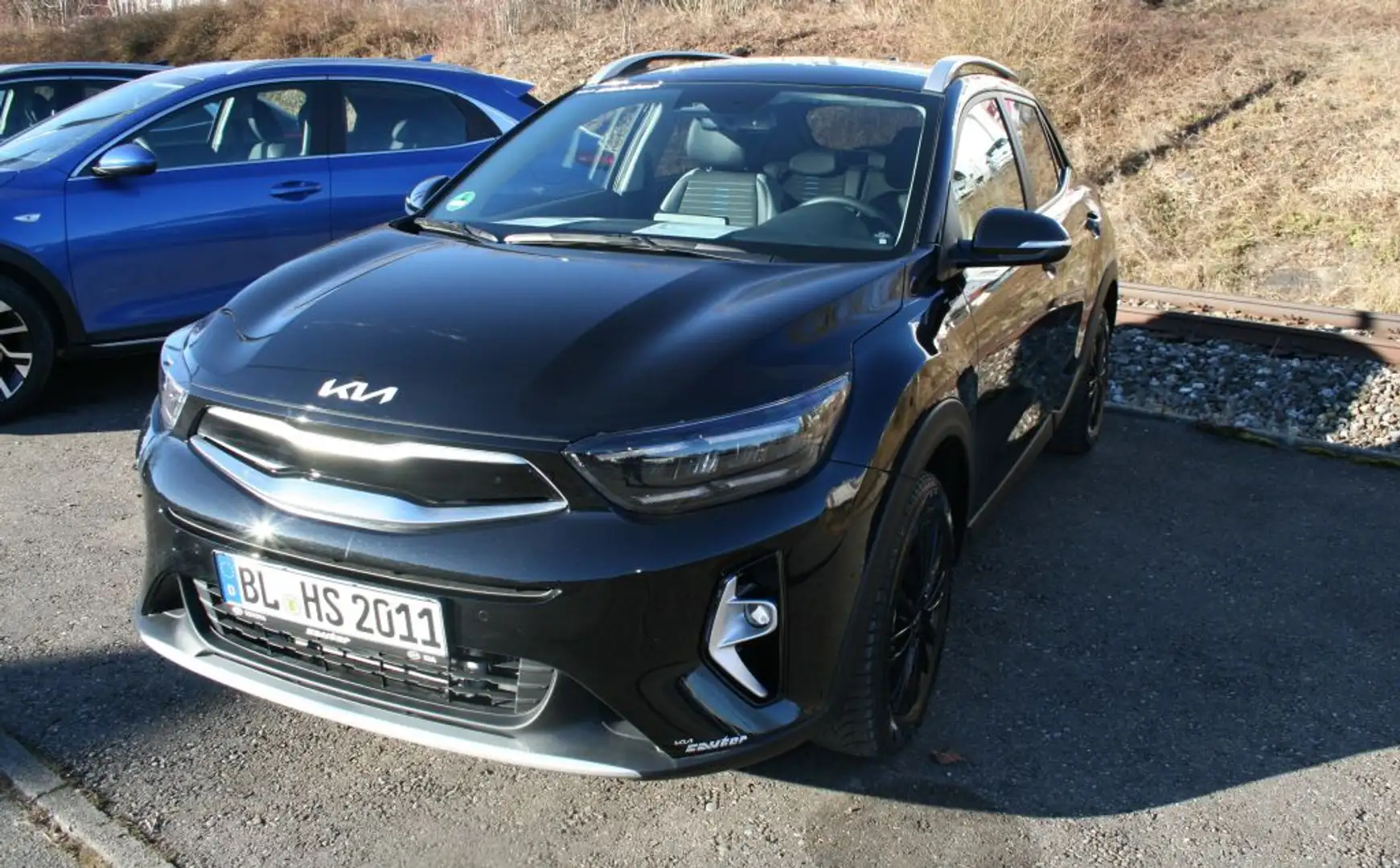 Kia Stonic 1.0 T-GDI 100 OPF Nightline Edition (YB/YB-KMD) Schwarz - 1