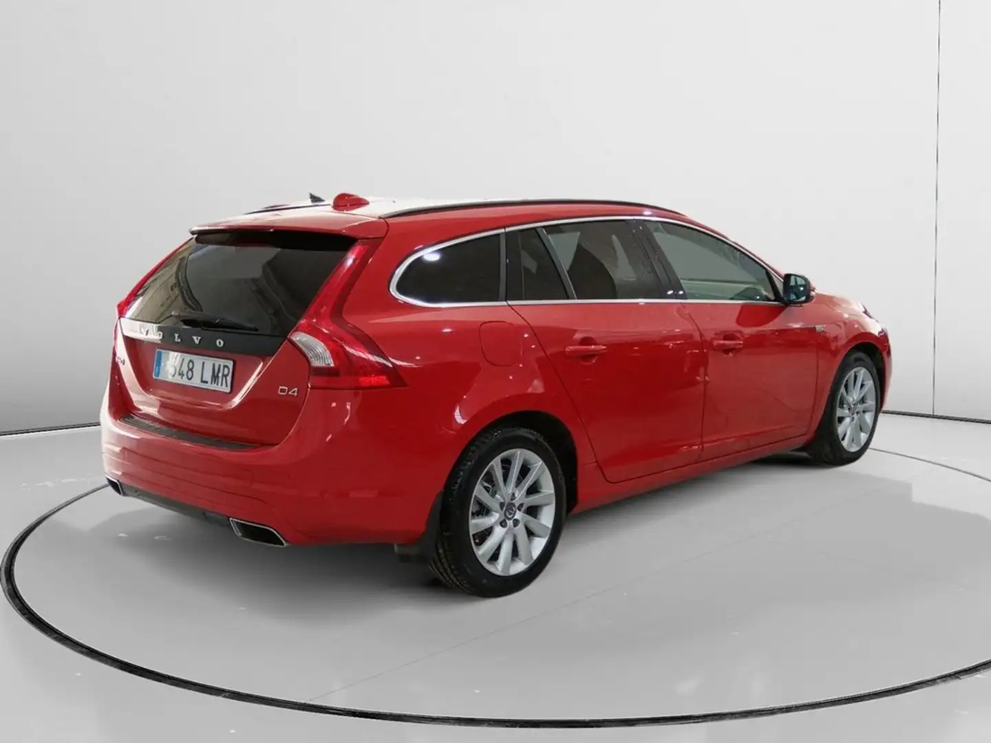 Volvo V60 D4 Momentum Aut. 190 Rojo - 2