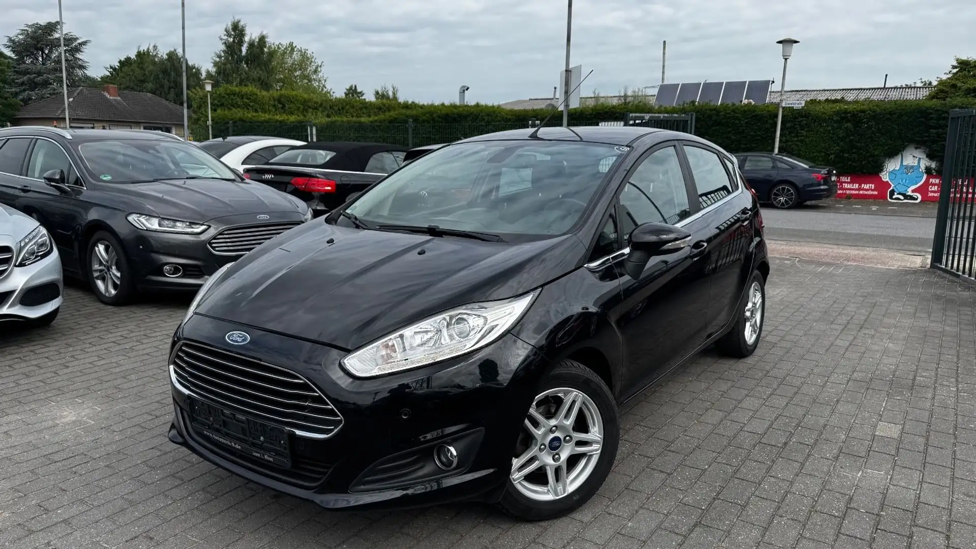 Ford Fiesta Titanium 1.6 | NAVI |KLIMA | SEHR SPARSAM Zwart - 2