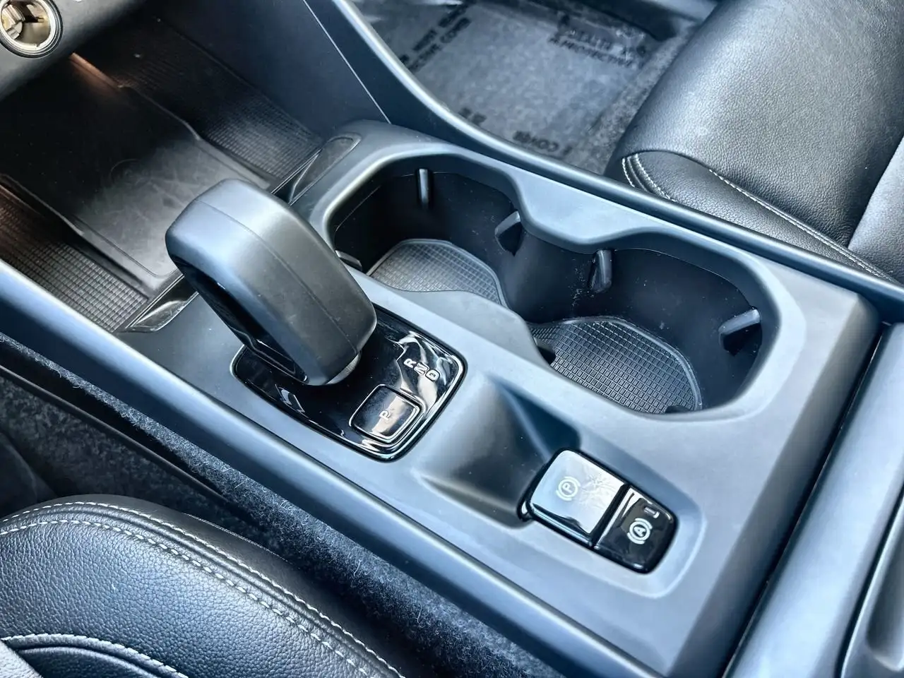 Volvo XC40 снимка Volvo XC40