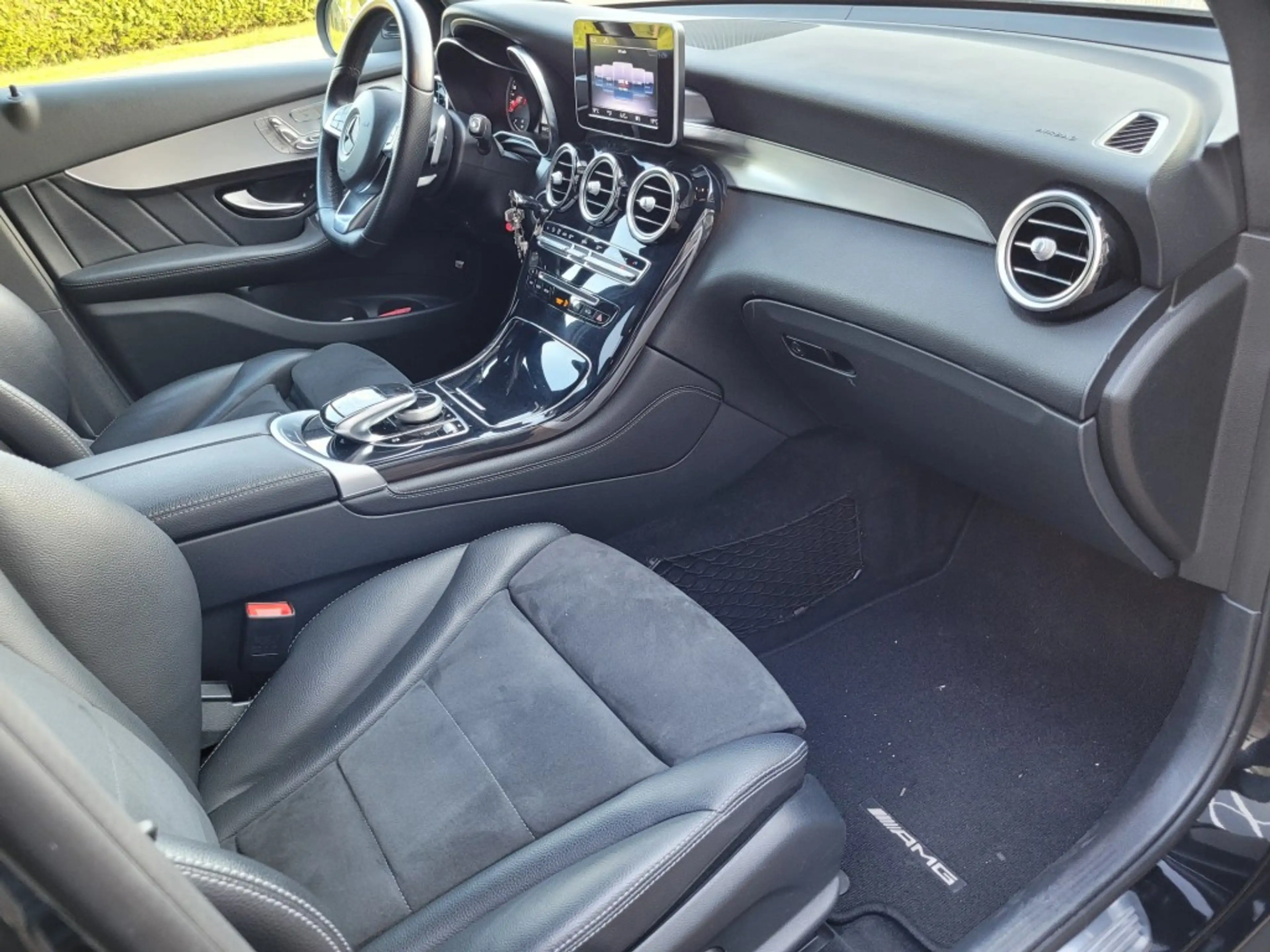 Mercedes-Benz GLC 250 250 4 MATIC AMG LINE 210 pk met trekhaak. — photo 10
