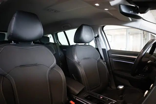 Renault Megane view 9