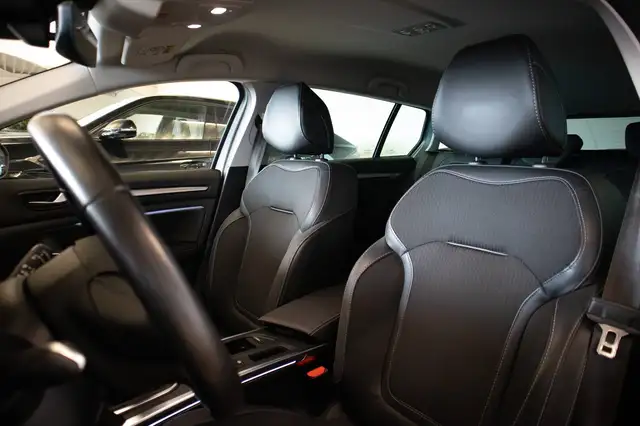 Renault Megane view 8