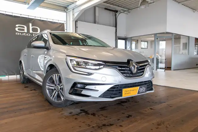 Renault Megane view 3