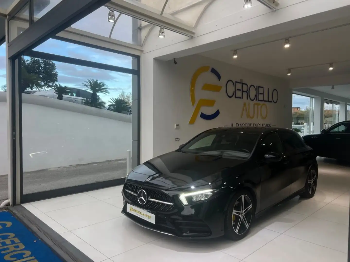 Mercedes-Benz A 180 d Automatic Premium da 229,00 Nero - 2