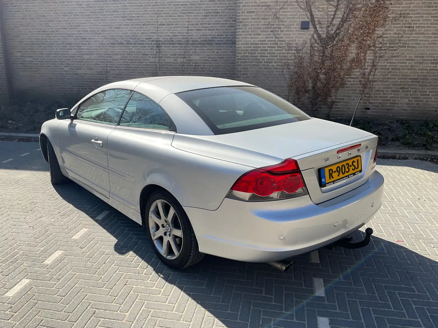 Volvo C70 2.4i Kinetic Gris - 2