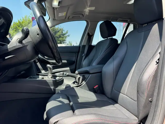 BMW 3 Series view 7