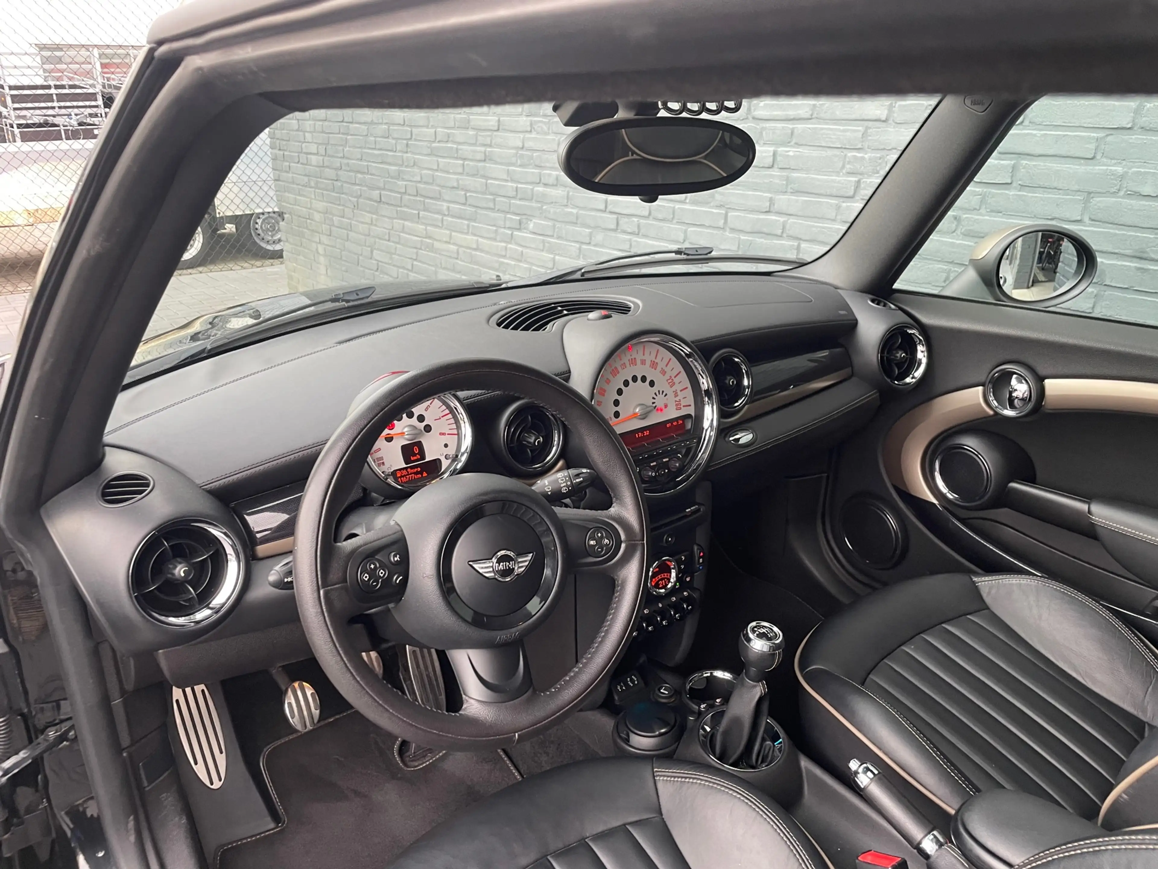 MINI Cooper S Clubman 1.6 Chili bond street pano — photo 24