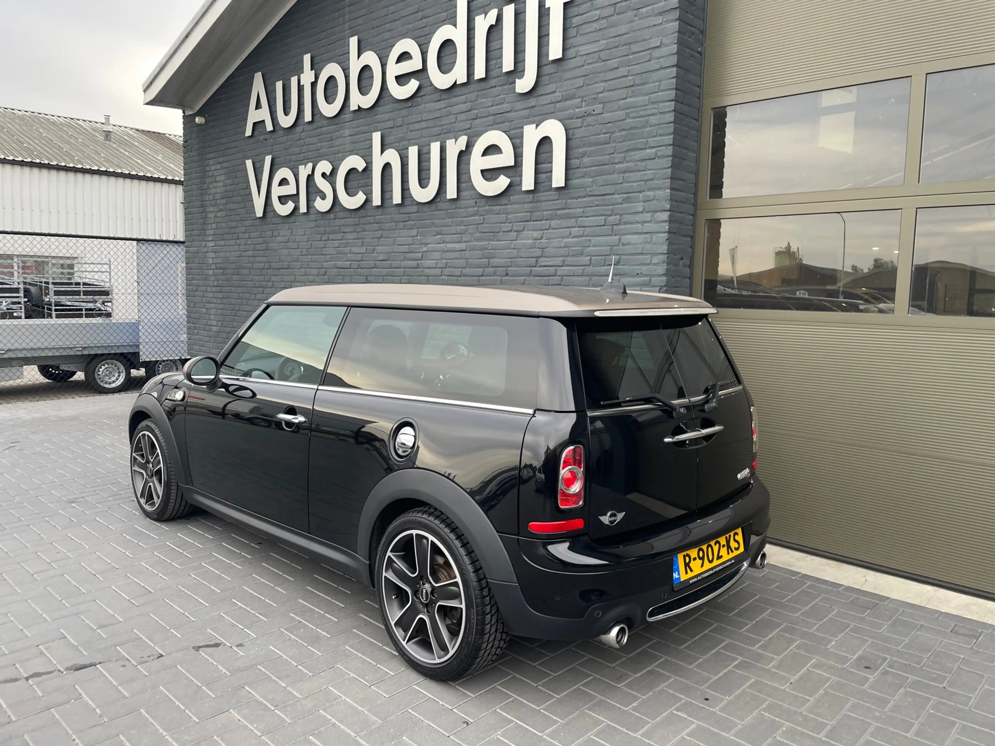 MINI Cooper S Clubman 1.6 Chili bond street pano — photo 7