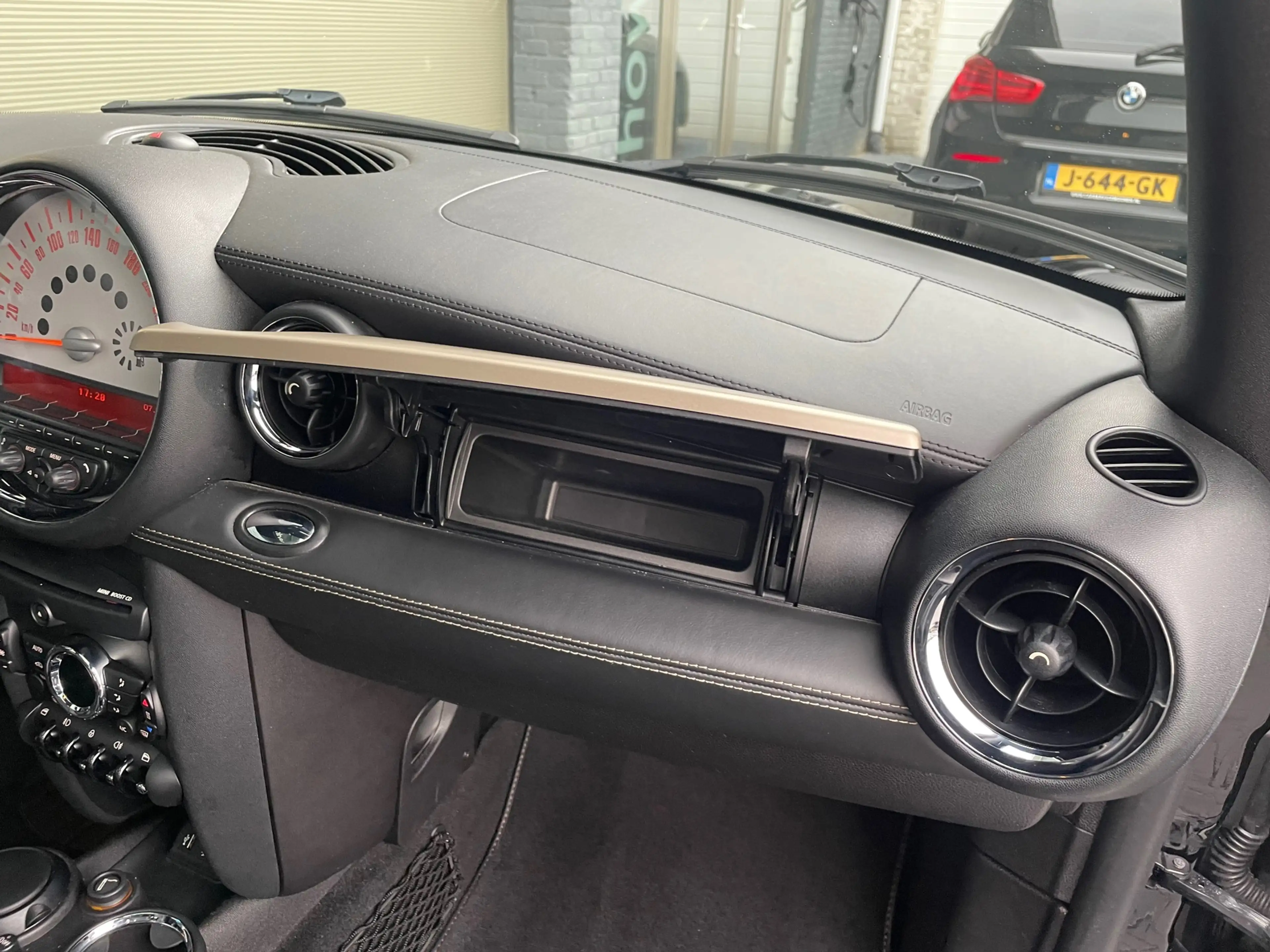 MINI Cooper S Clubman 1.6 Chili bond street pano — photo 23