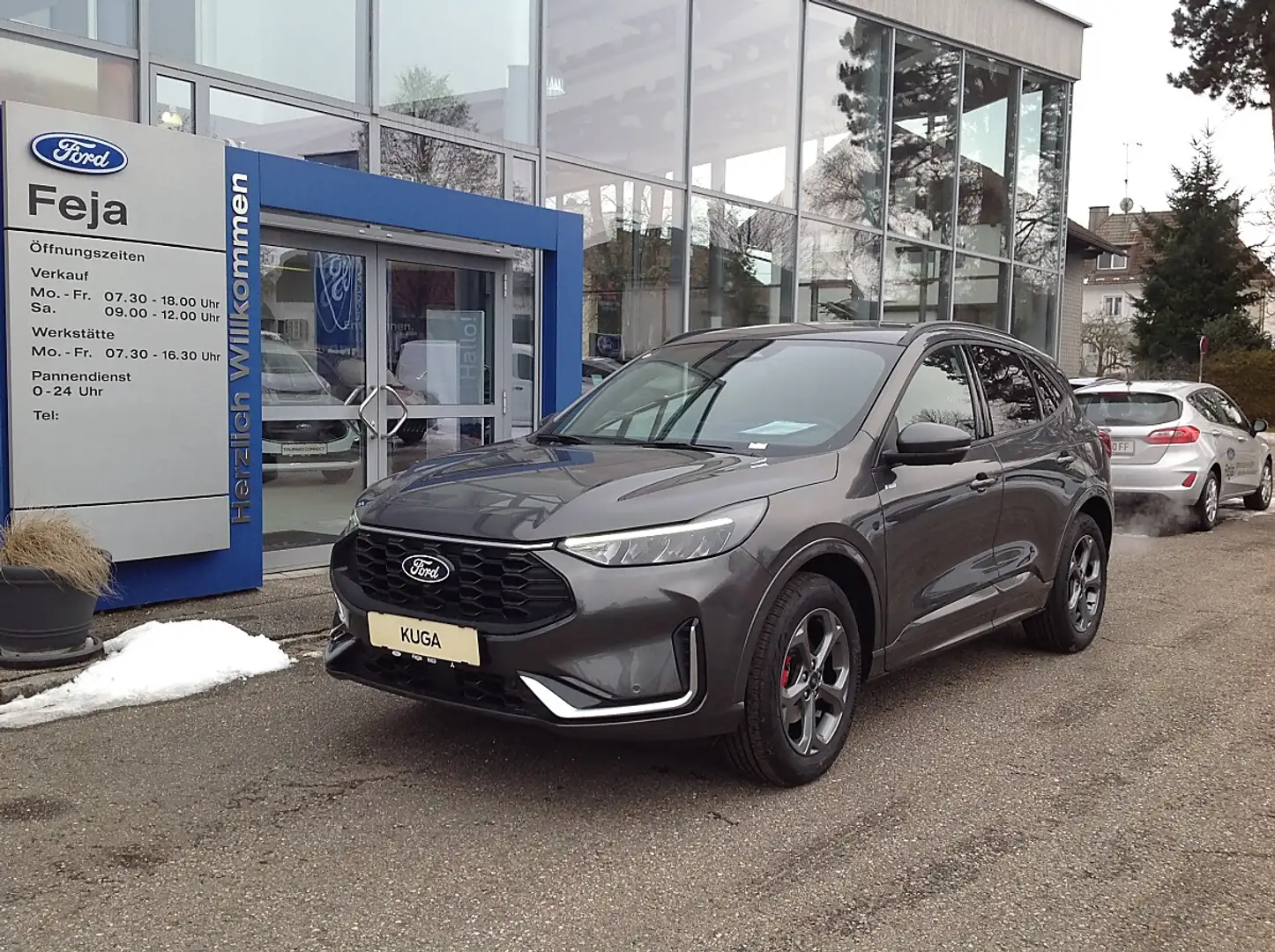 Ford Kuga 2,5 Duratec FHEV ST-Line X Allrad Aut. Grau - 1
