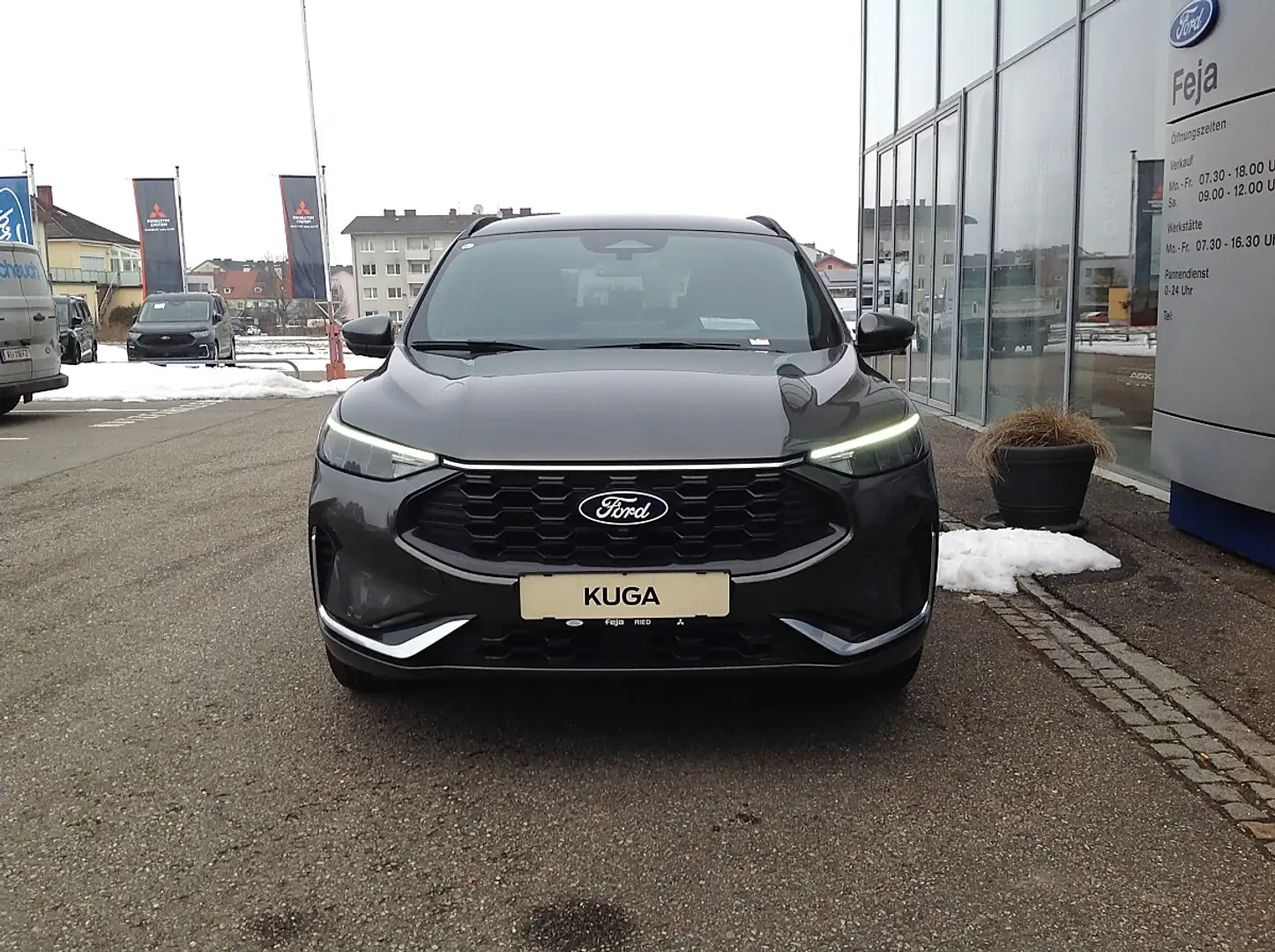 Ford Kuga 2,5 Duratec FHEV ST-Line X Allrad Aut. Grau - 2
