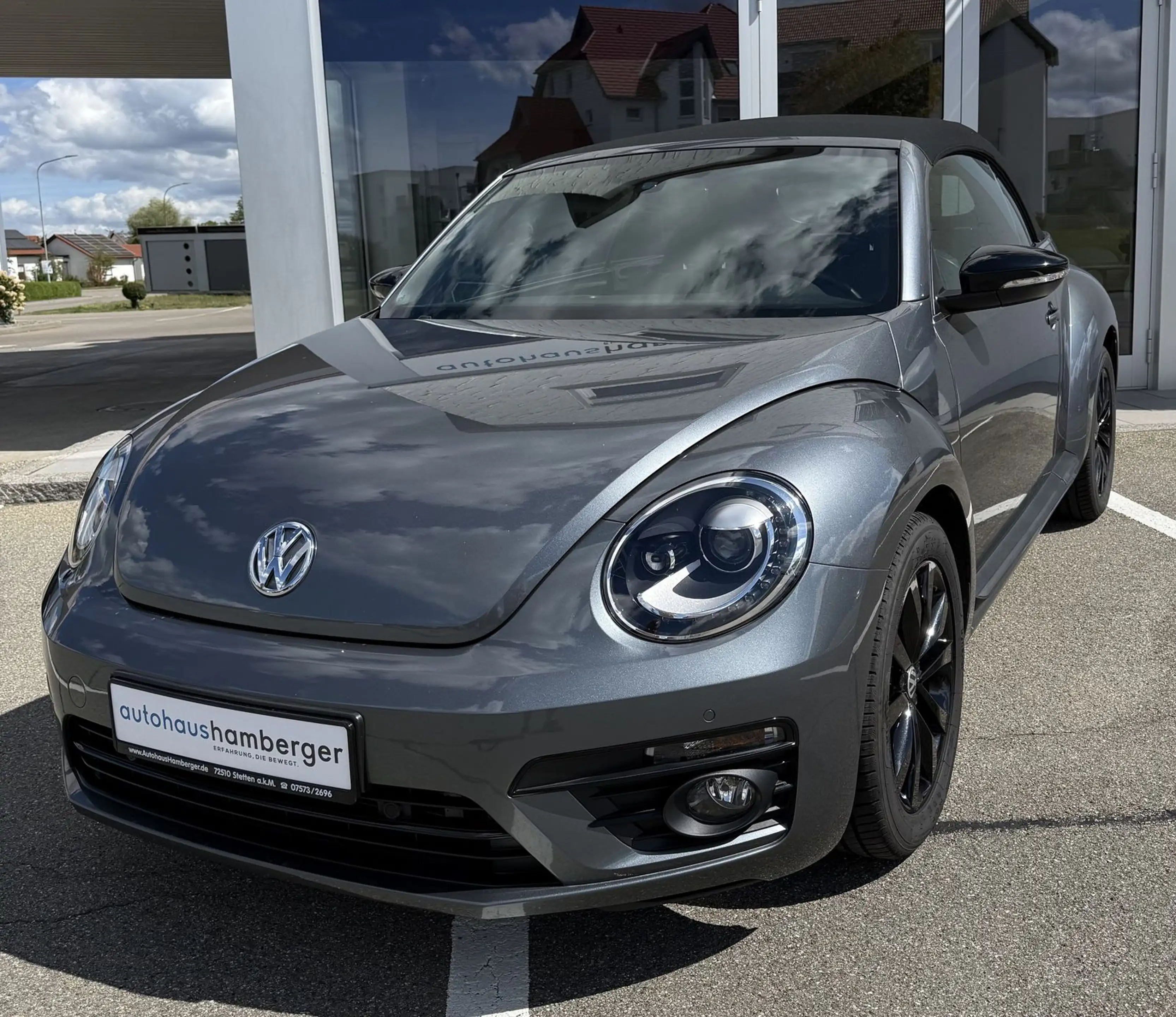 Volkswagen Beetle Beetle Cabriolet 1.4 TSI BMT Design — photo 2