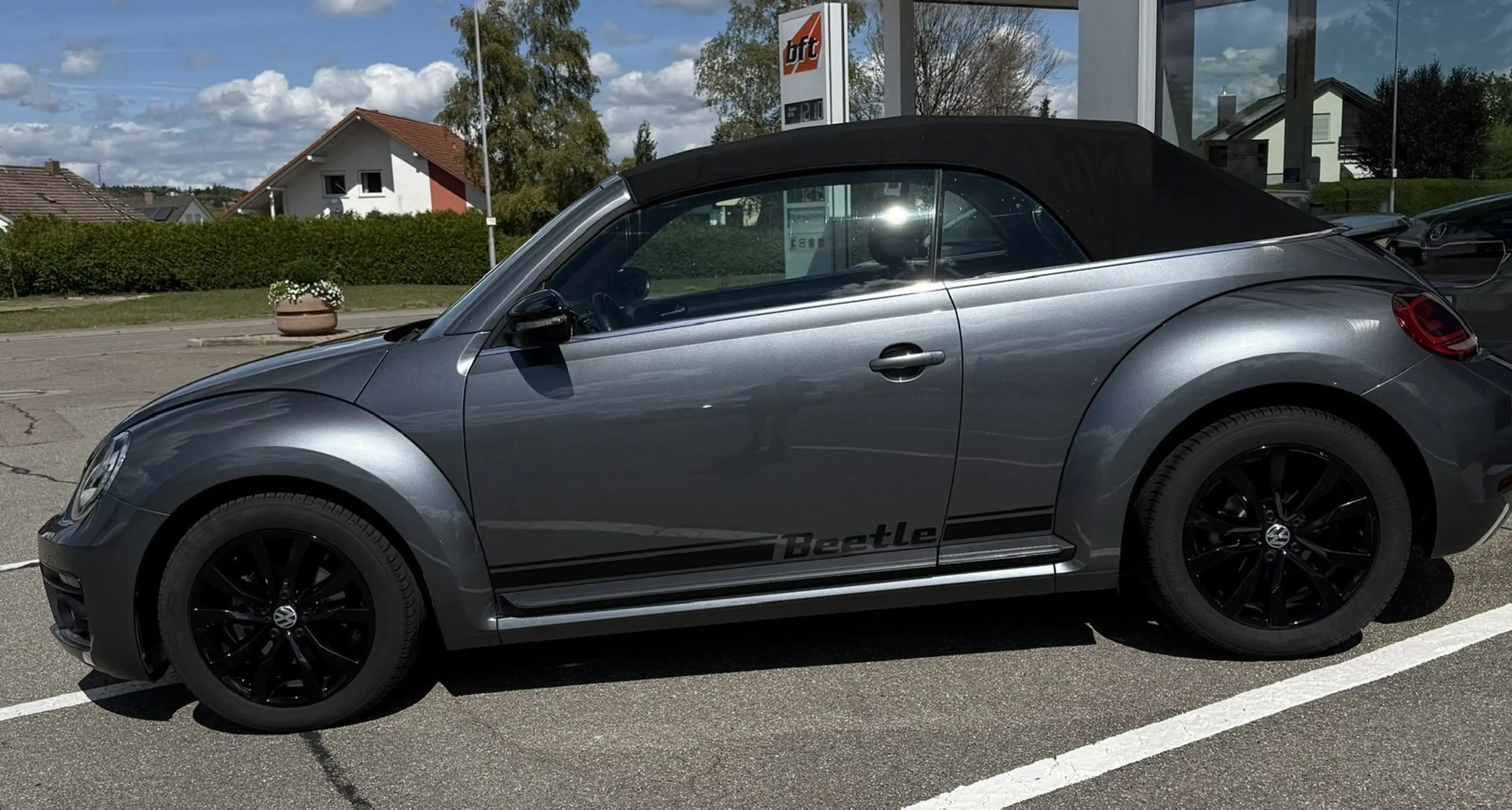 Volkswagen Beetle Beetle Cabriolet 1.4 TSI BMT Design — photo 3