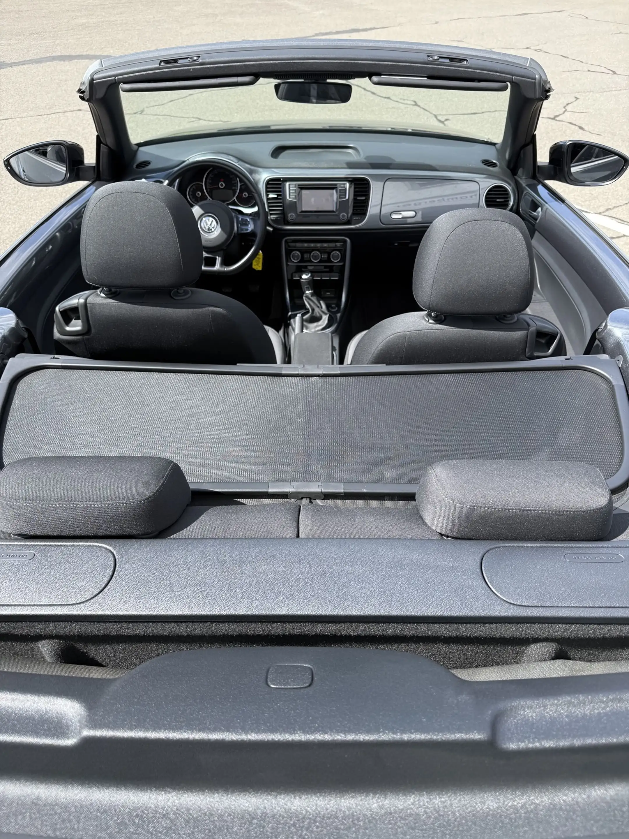Volkswagen Beetle Beetle Cabriolet 1.4 TSI BMT Design — photo 8