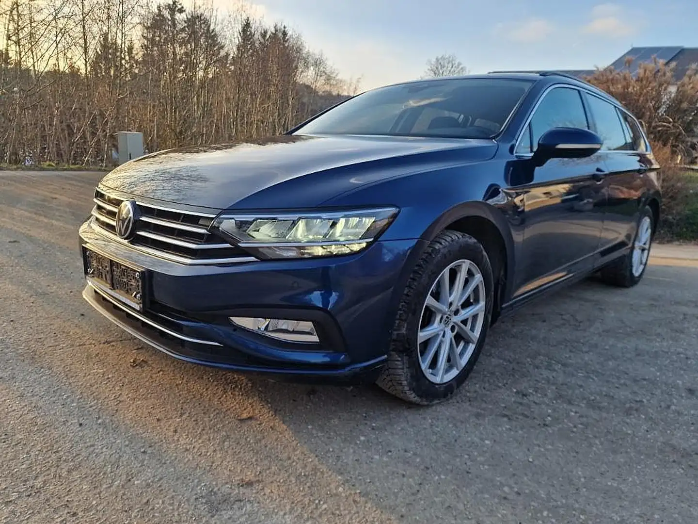 Volkswagen Passat Variant Business 2,0 TDI 4Motion DSG ACC Bleu - 1